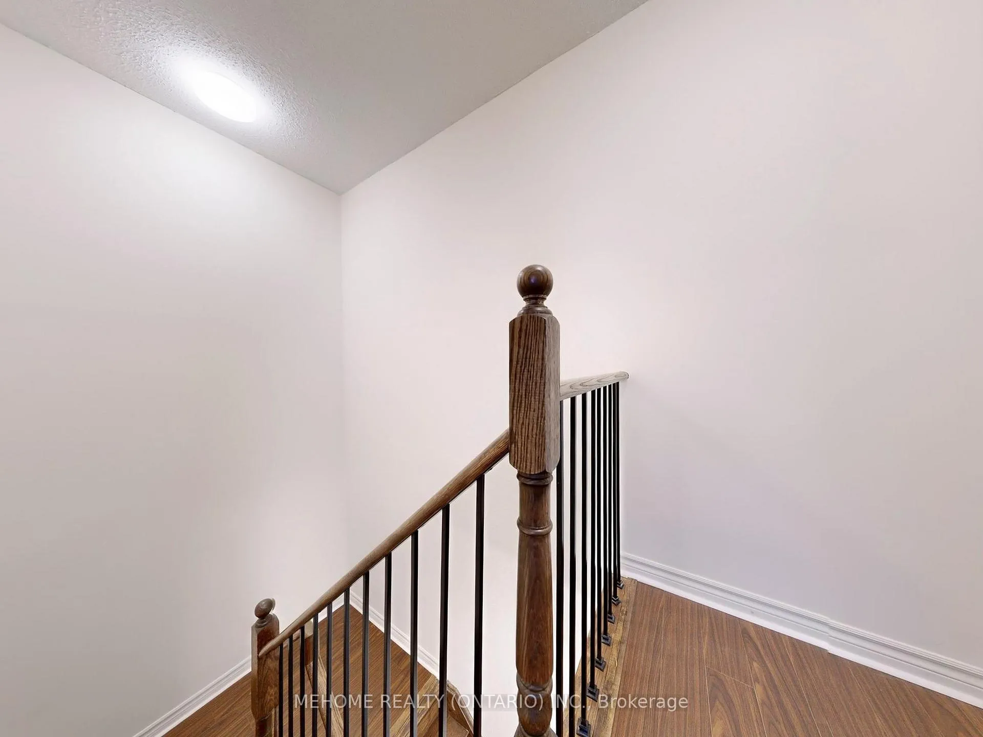 Photo 29 of Unit 15, 7 Brighton Place, Vaughan, Crestwood-Springfarm-Yorkhill — HOMEH