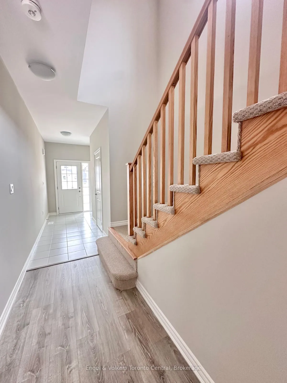 Photo 9 of 209 Clipper Drive, Clearview, Stayner — HOMEH