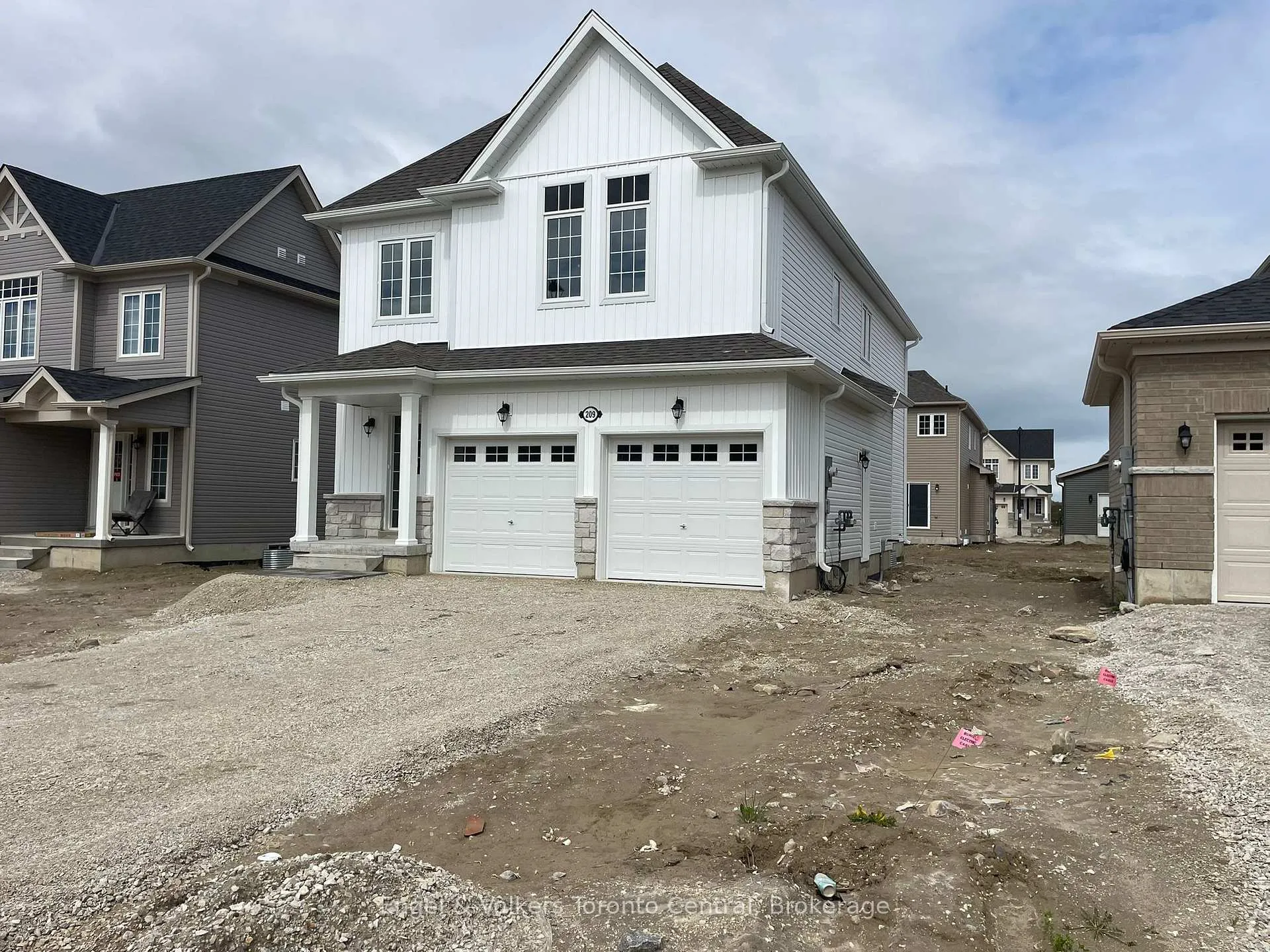 Photo 36 of 209 Clipper Drive, Clearview, Stayner — HOMEH