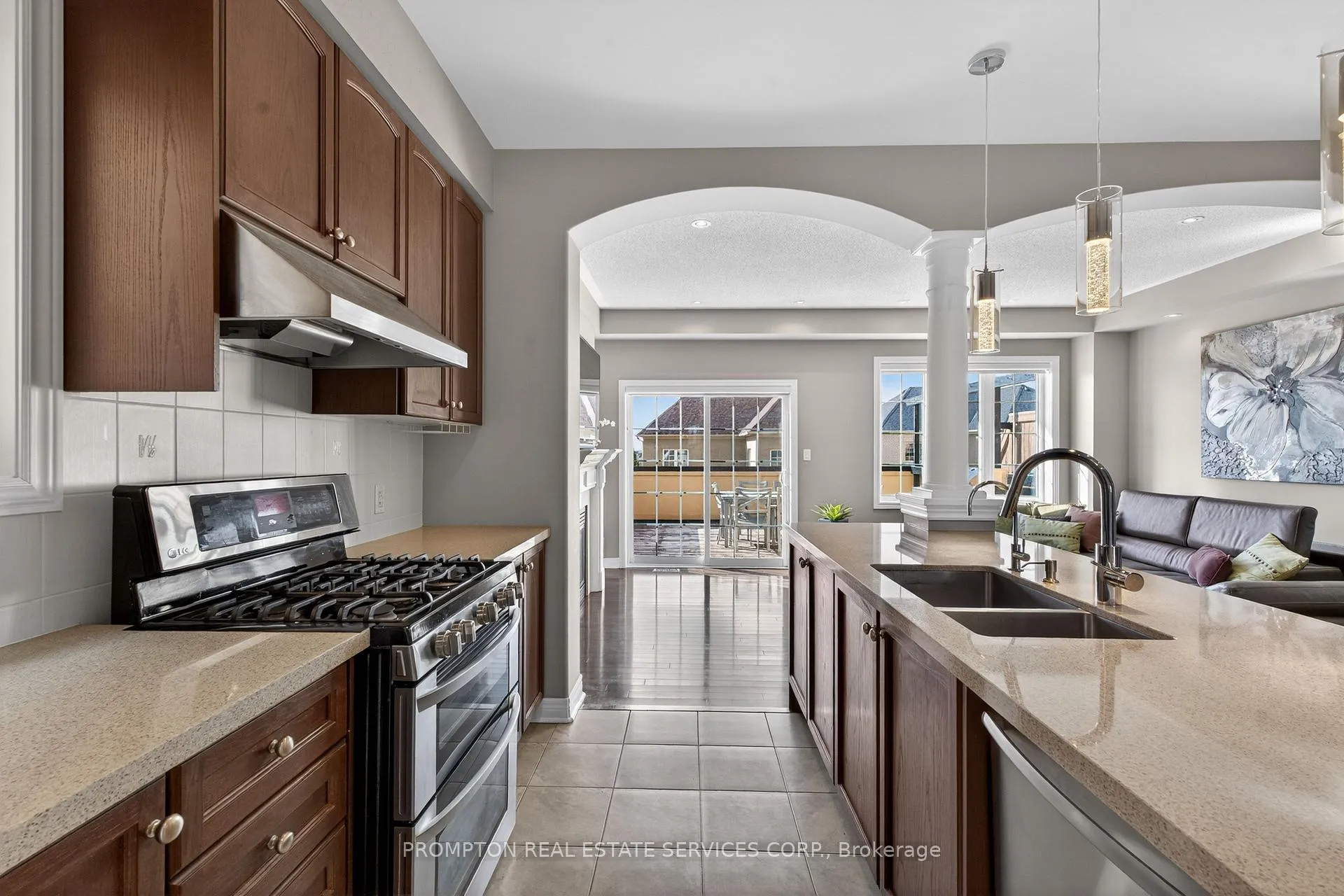 Photo 8 of 15 Donald Buttress Boulevard E, Markham, Cathedraltown — HOMEH