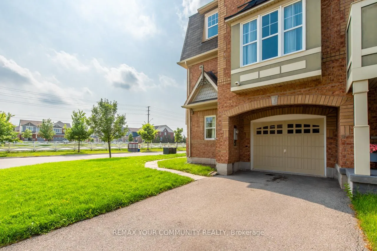 Photo 2 of 920 Brassard Circle, Milton, Willmott — HOMEH