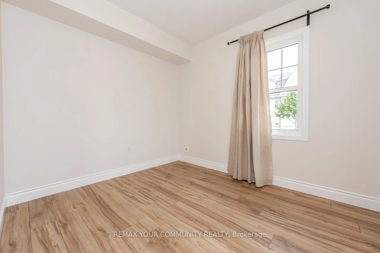 Photo 5 of 920 Brassard Circle, Milton, Willmott — HOMEH