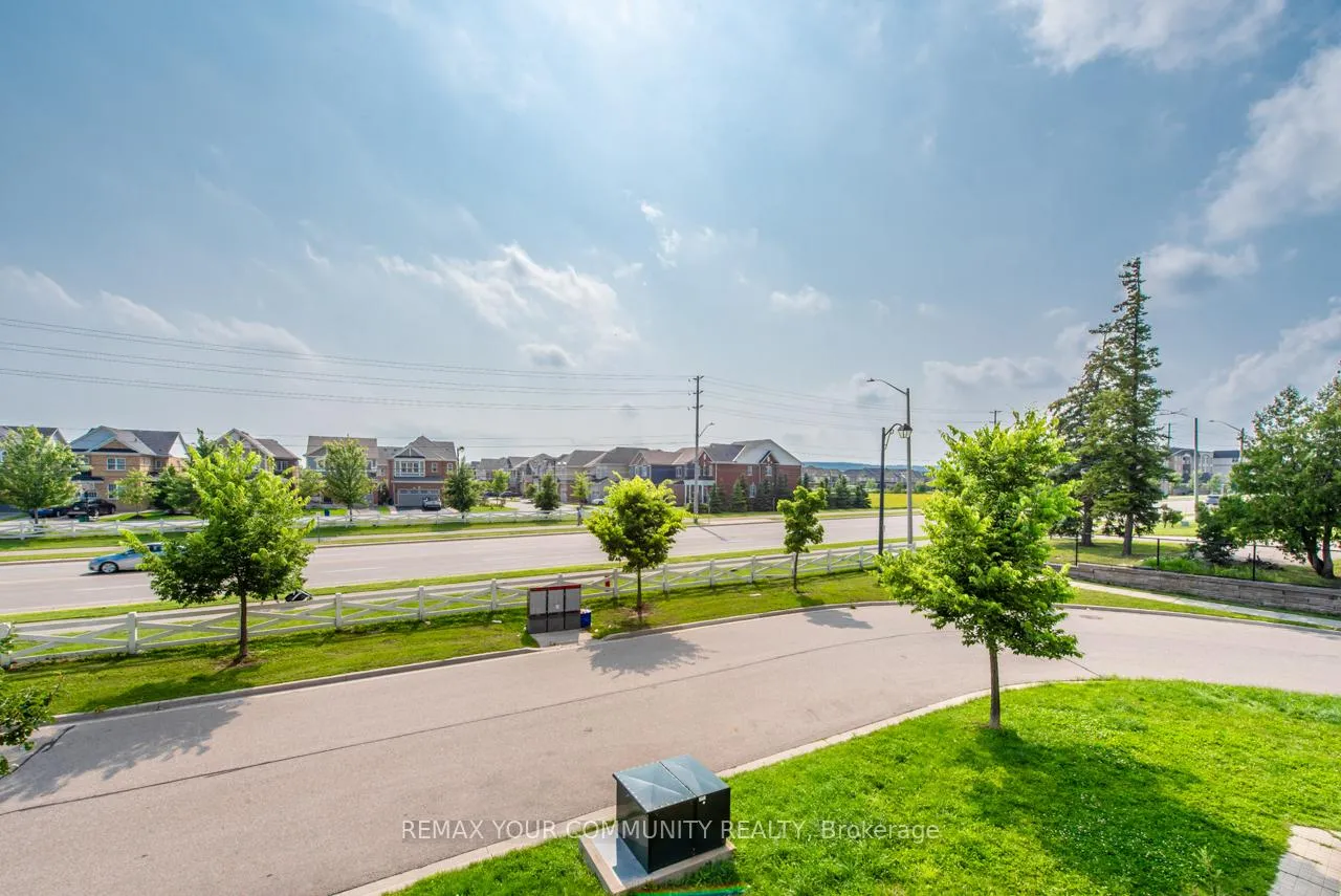 Photo 14 of 920 Brassard Circle, Milton, Willmott — HOMEH
