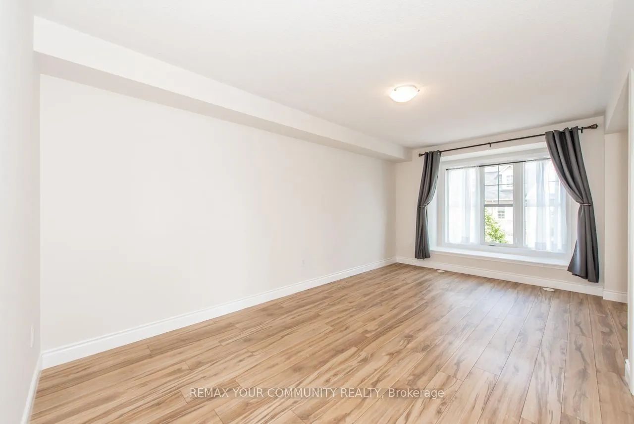 Photo 17 of 920 Brassard Circle, Milton, Willmott — HOMEH