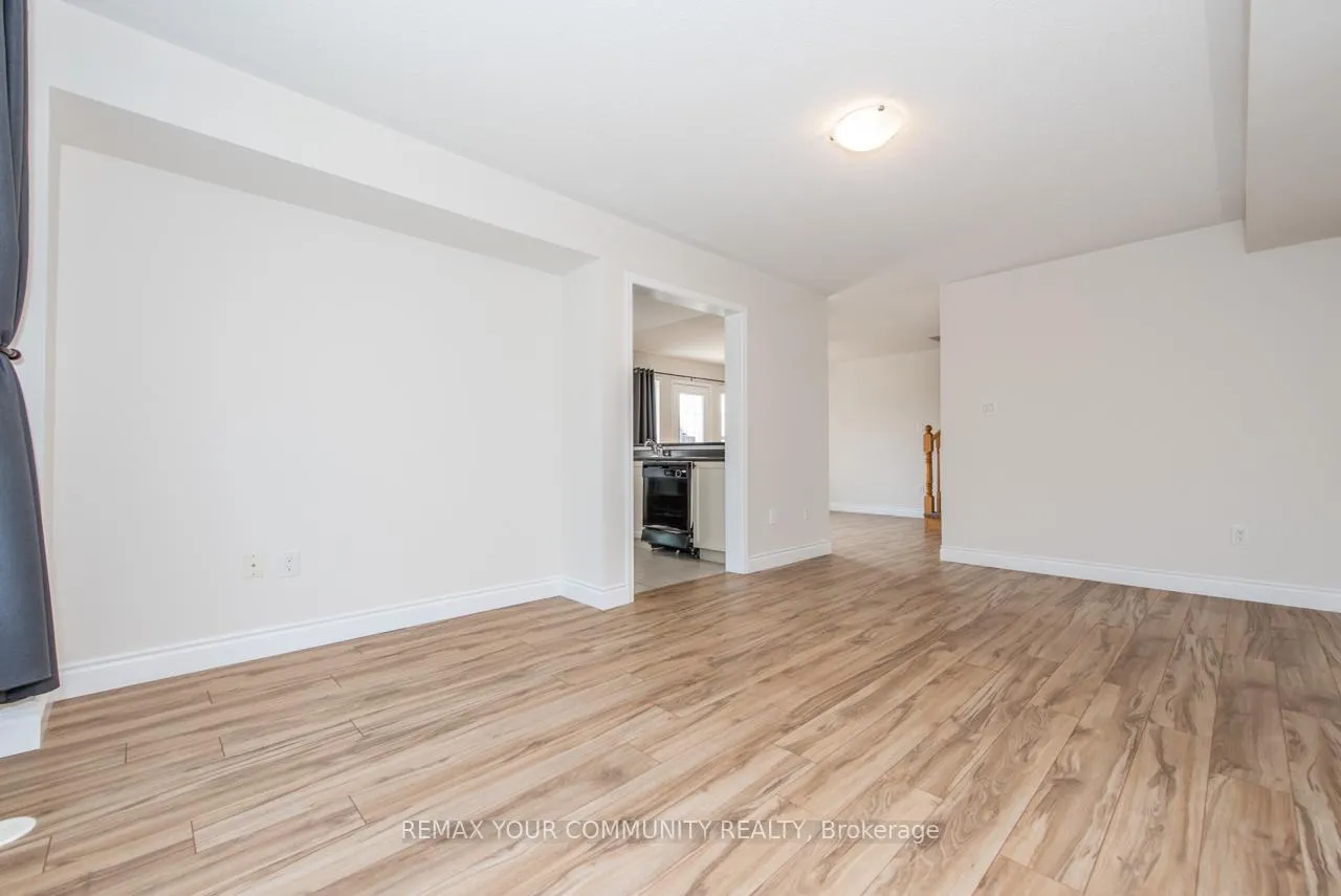 Photo 18 of 920 Brassard Circle, Milton, Willmott — HOMEH
