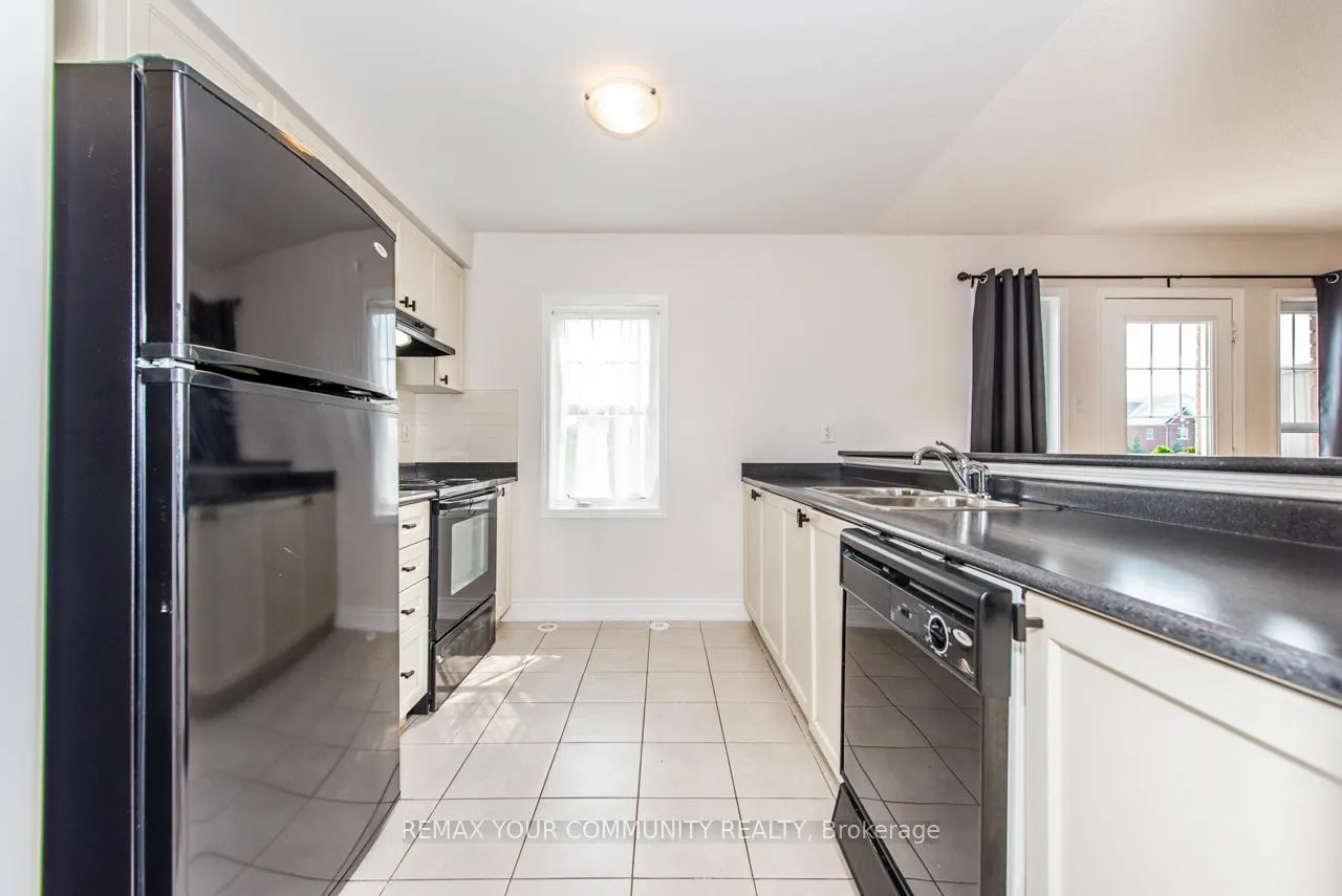 Photo 19 of 920 Brassard Circle, Milton, Willmott — HOMEH