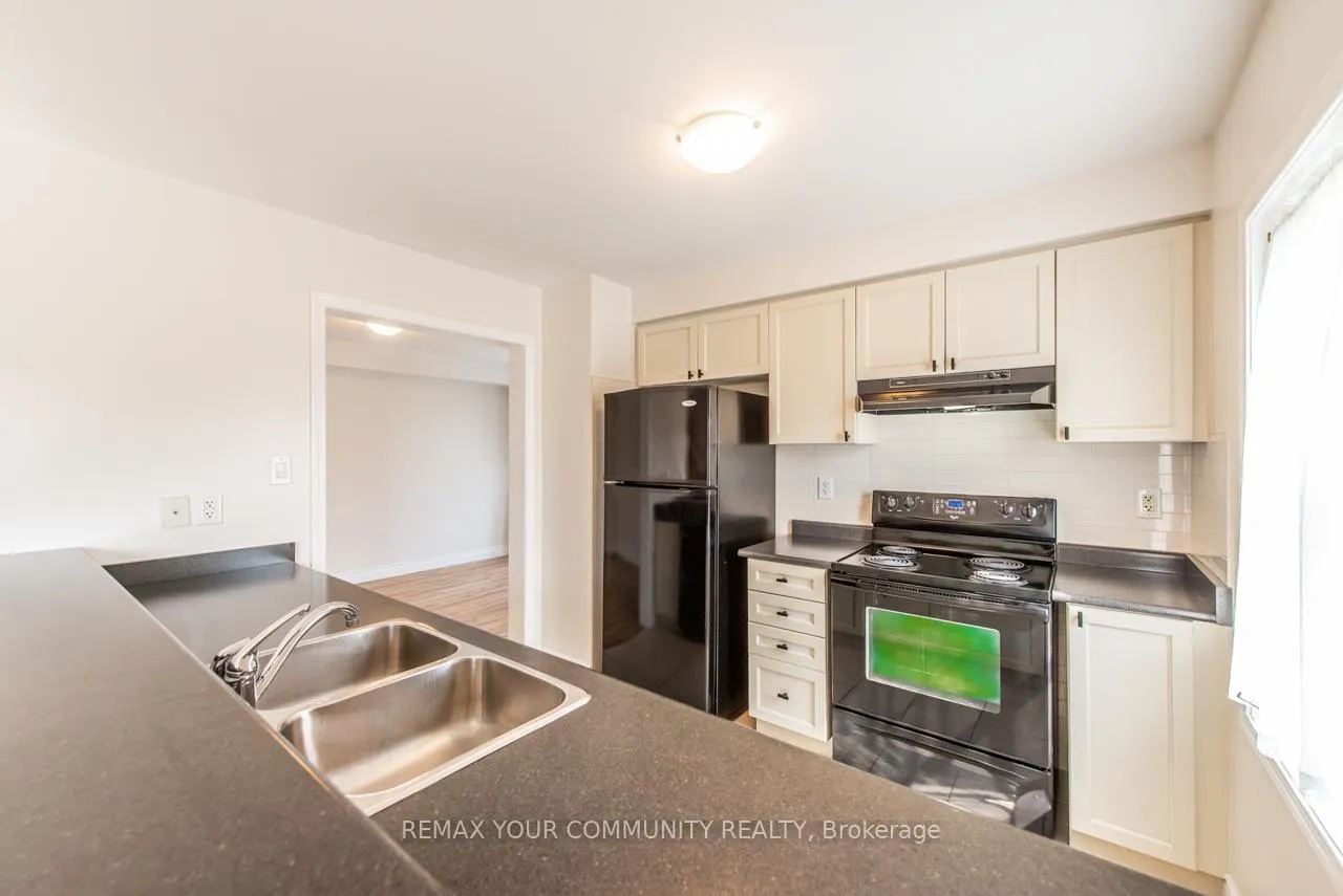 Photo 22 of 920 Brassard Circle, Milton, Willmott — HOMEH