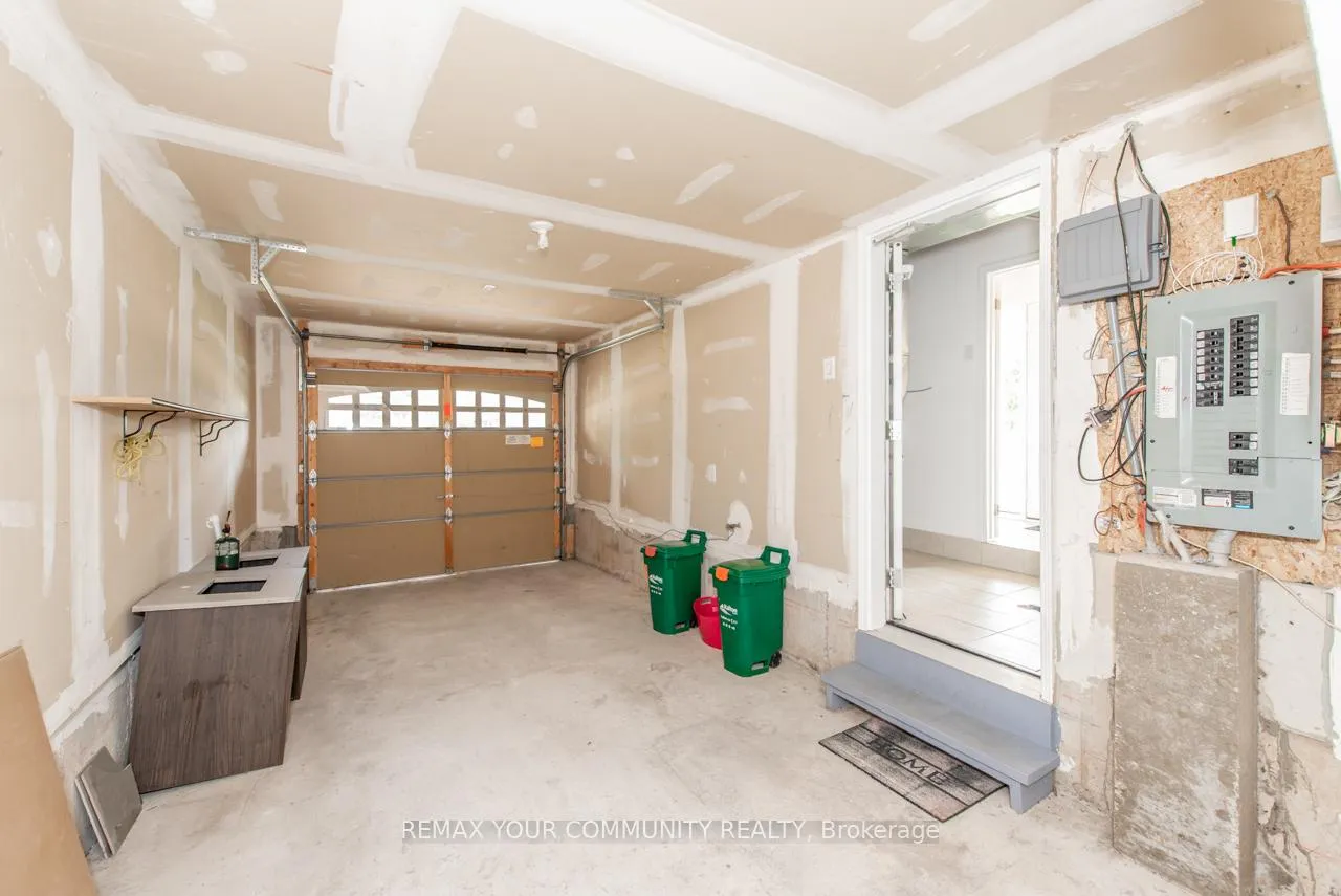 Photo 35 of 920 Brassard Circle, Milton, Willmott — HOMEH