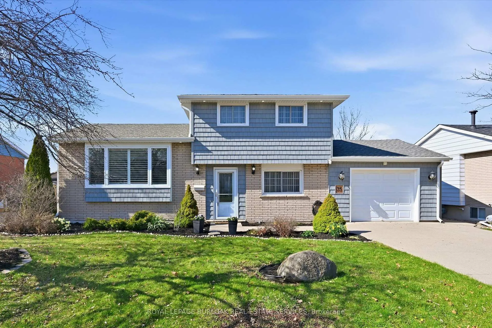 Photo 4 of 35 Viking Drive, Grimsby, Grimsby Beach — HOMEH