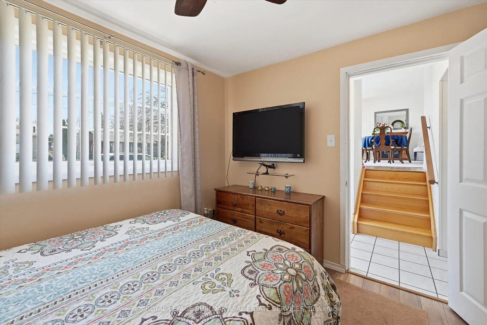 Photo 10 of 35 Viking Drive, Grimsby, Grimsby Beach — HOMEH