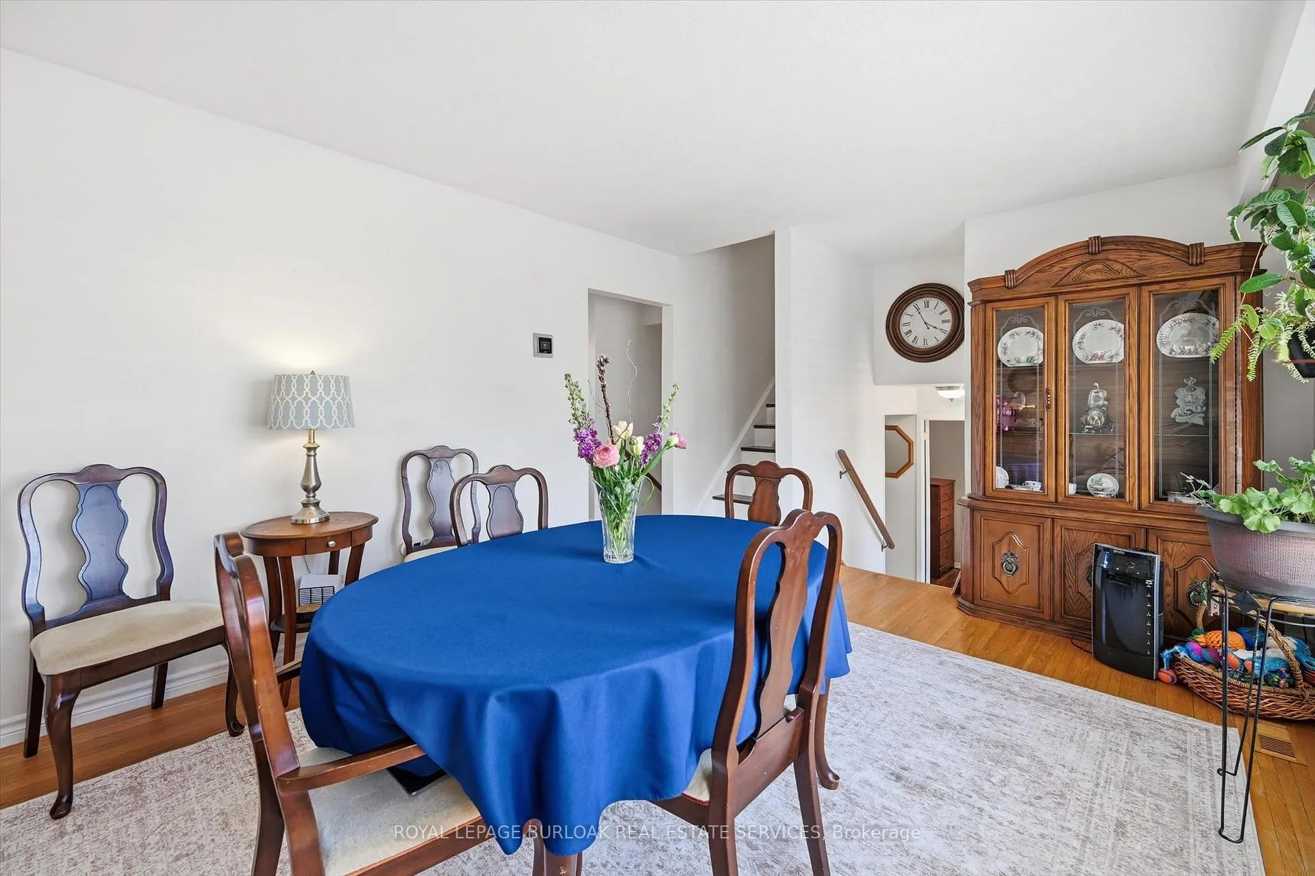 Photo 17 of 35 Viking Drive, Grimsby, Grimsby Beach — HOMEH