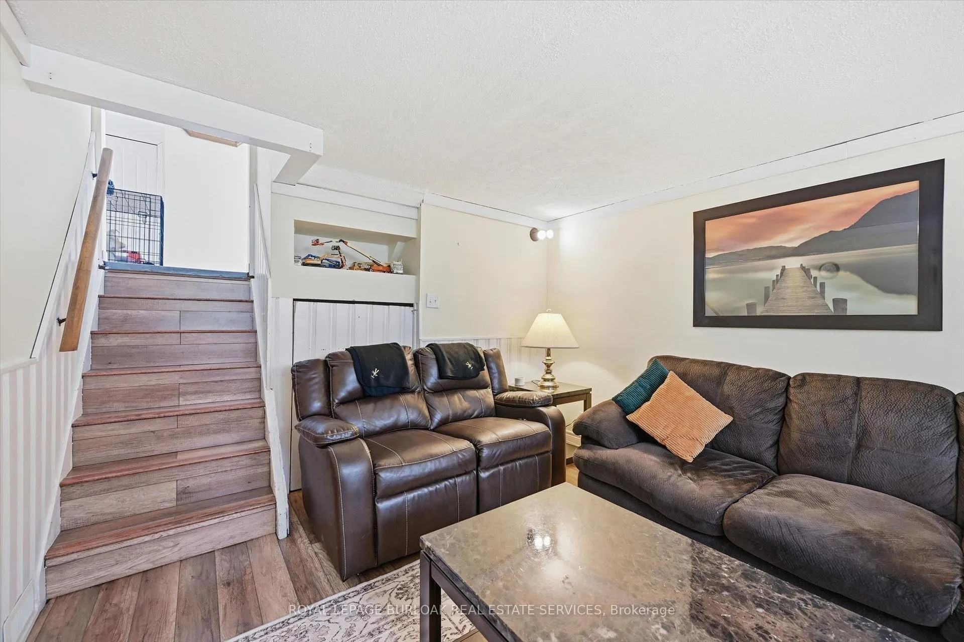 Photo 29 of 35 Viking Drive, Grimsby, Grimsby Beach — HOMEH
