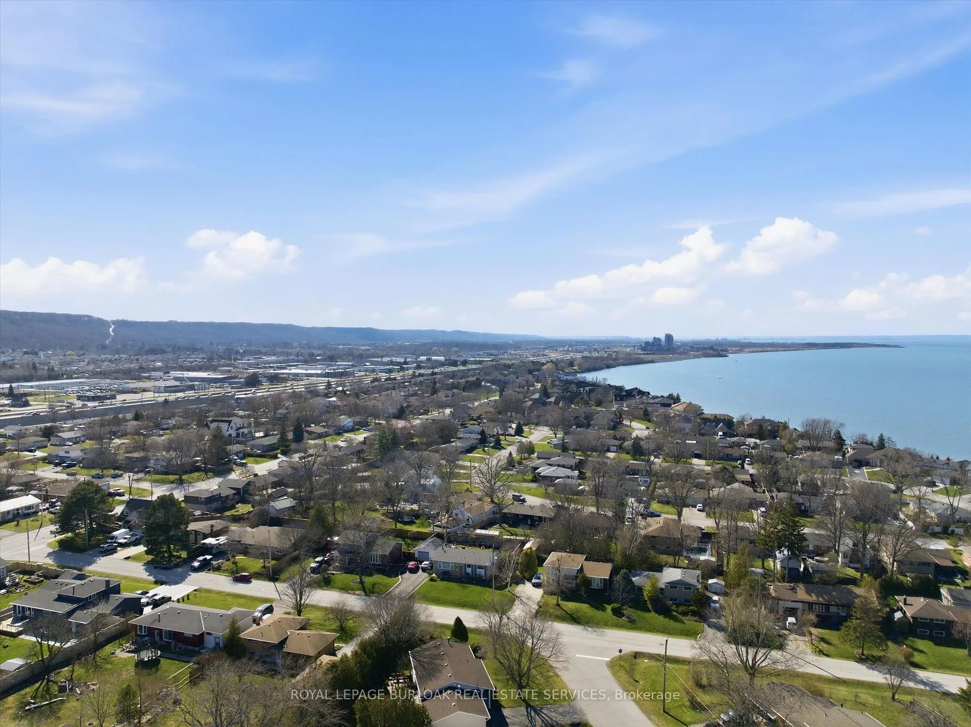 Photo 47 of 35 Viking Drive, Grimsby, Grimsby Beach — HOMEH