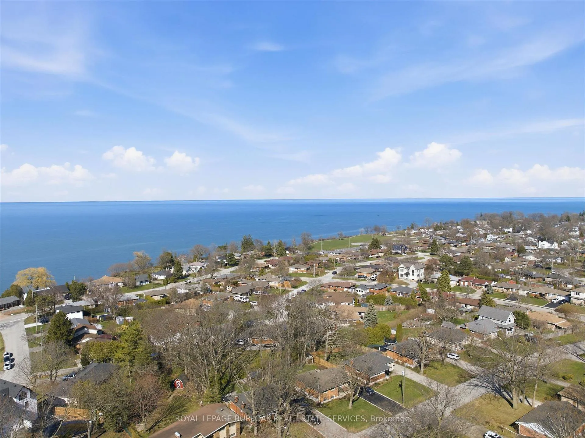 Photo 48 of 35 Viking Drive, Grimsby, Grimsby Beach — HOMEH