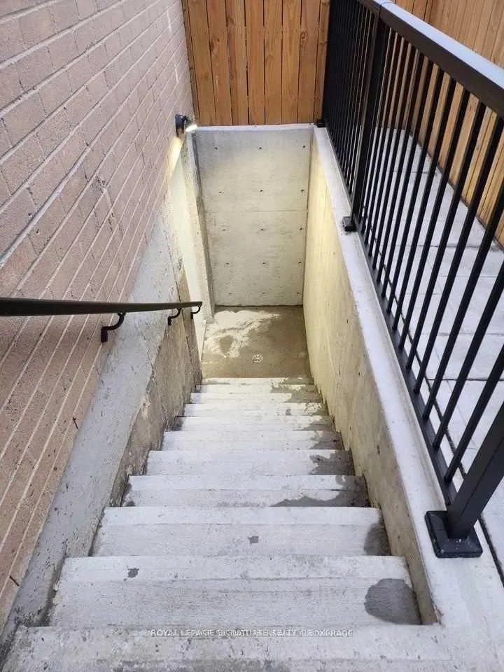 Photo 5 of Unit b, 22 Magill Drive, Ajax, Northeast Ajax — HOMEH