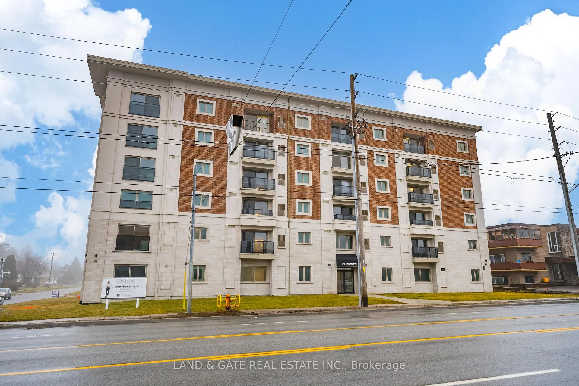 Photo 3 of Unit 305, 976 Simcoe Street N, Oshawa, Centennial — HOMEH