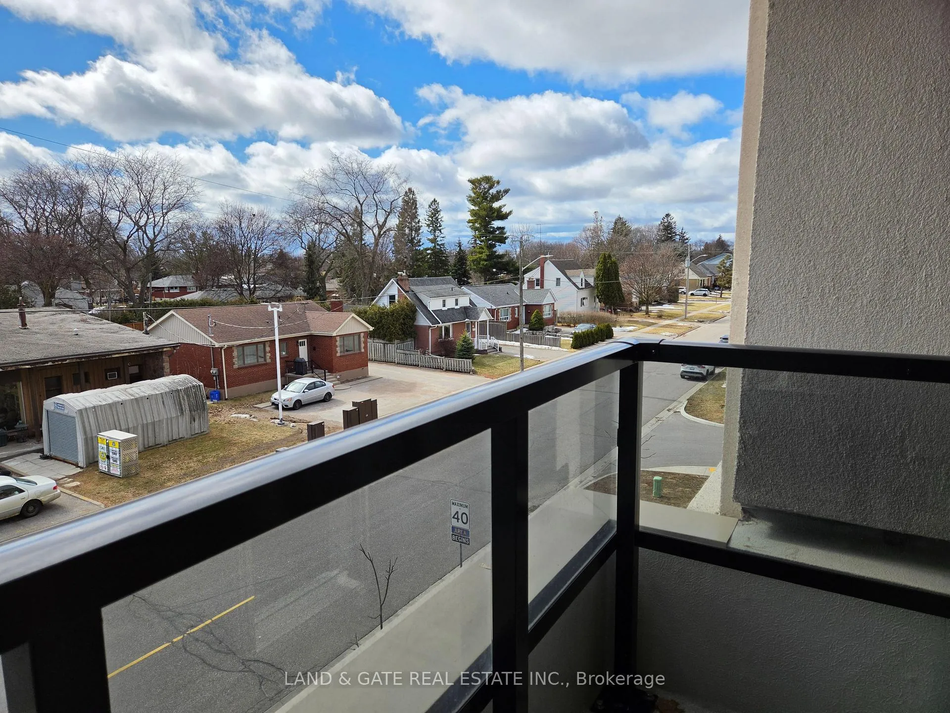 Photo 10 of Unit 305, 976 Simcoe Street N, Oshawa, Centennial — HOMEH