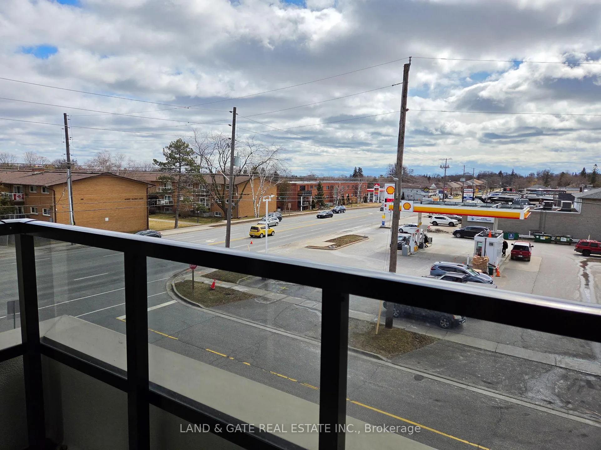 Photo 12 of Unit 305, 976 Simcoe Street N, Oshawa, Centennial — HOMEH