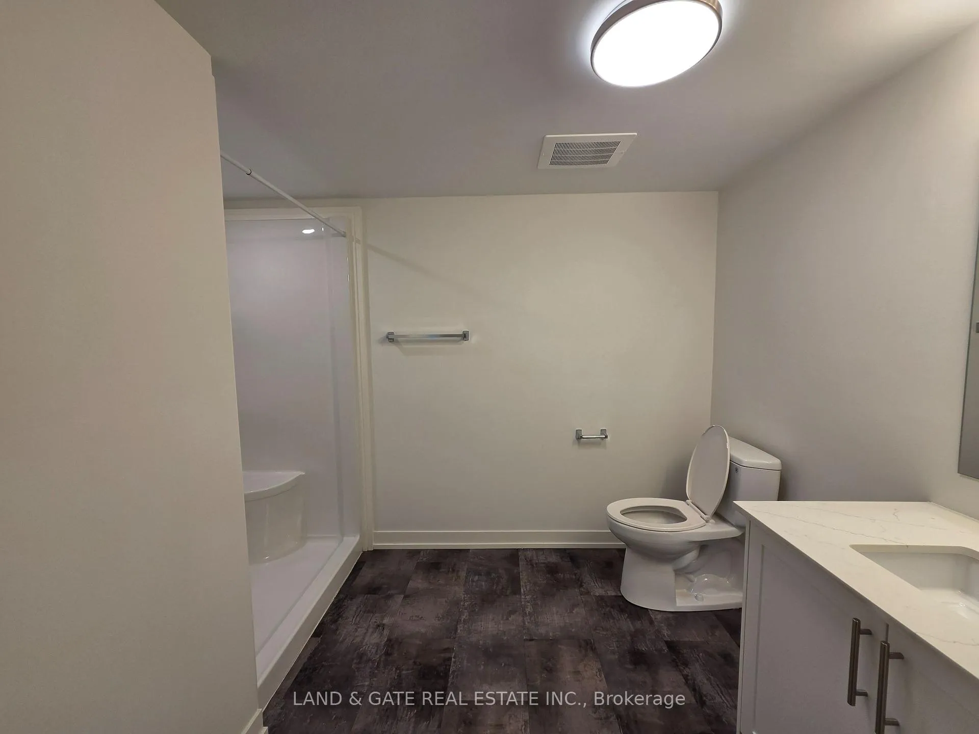 Photo 16 of Unit 305, 976 Simcoe Street N, Oshawa, Centennial — HOMEH
