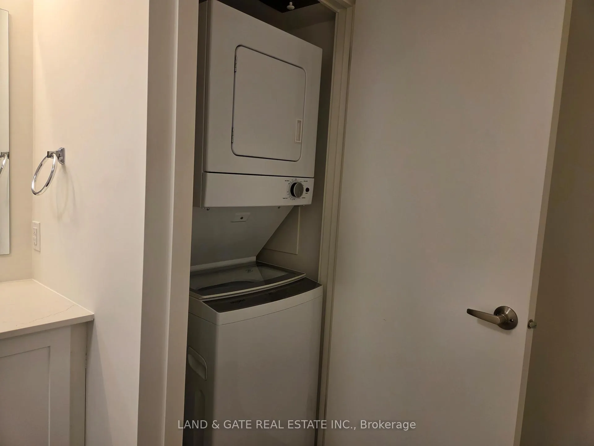 Photo 17 of Unit 305, 976 Simcoe Street N, Oshawa, Centennial — HOMEH