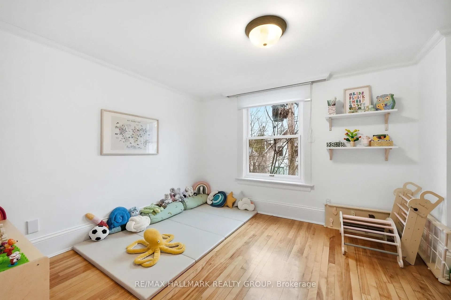 Photo 23 of 138 Keefer Street, Ottawa, New Edinburgh — HOMEH