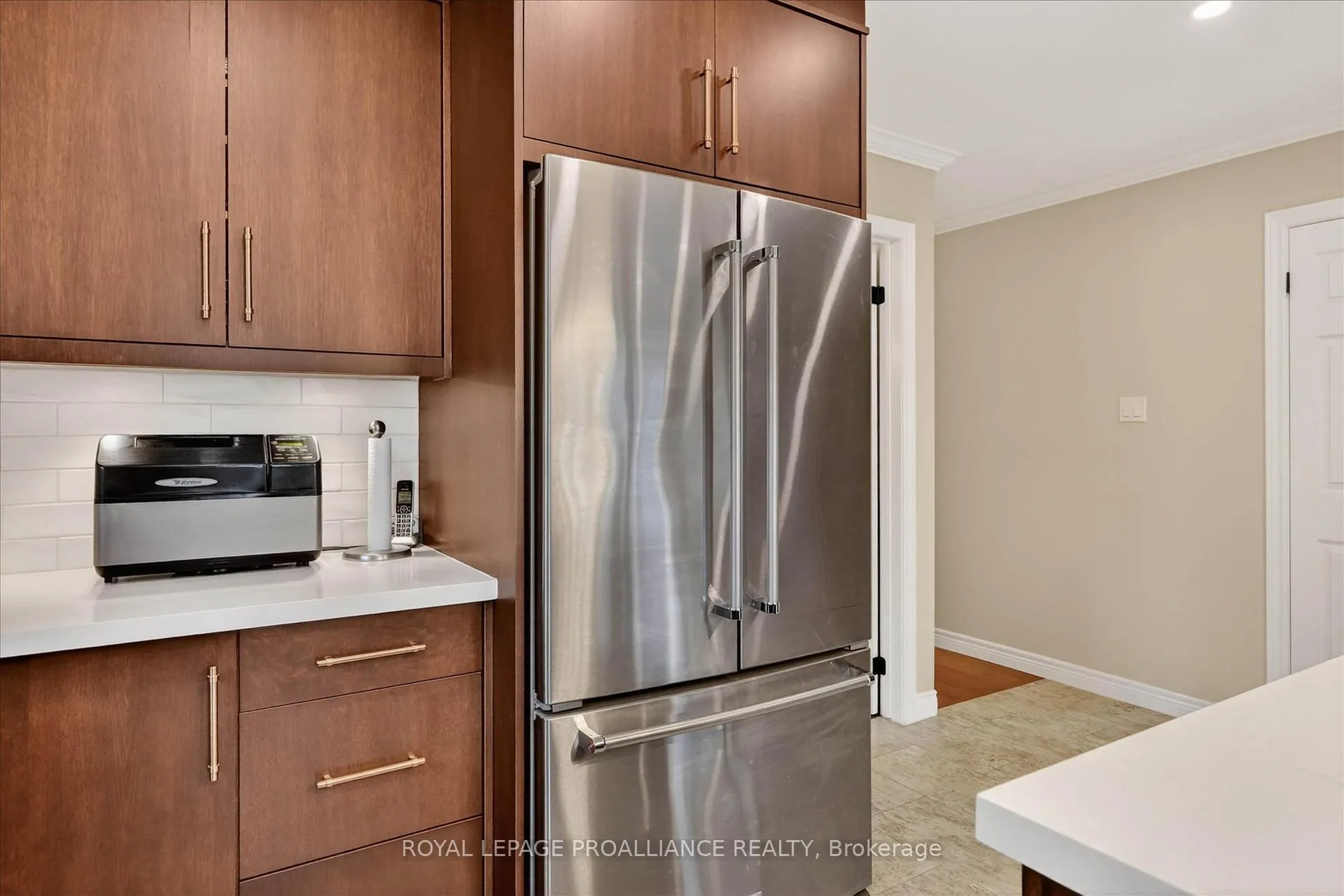 Photo 18 of 1426 Glenforest Crescent, Peterborough, Monaghan Ward 2 — HOMEH