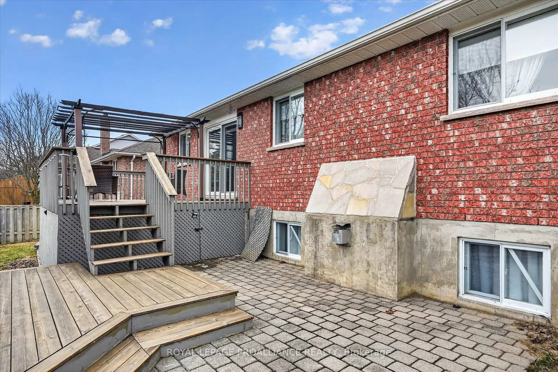 Photo 25 of 1426 Glenforest Crescent, Peterborough, Monaghan Ward 2 — HOMEH