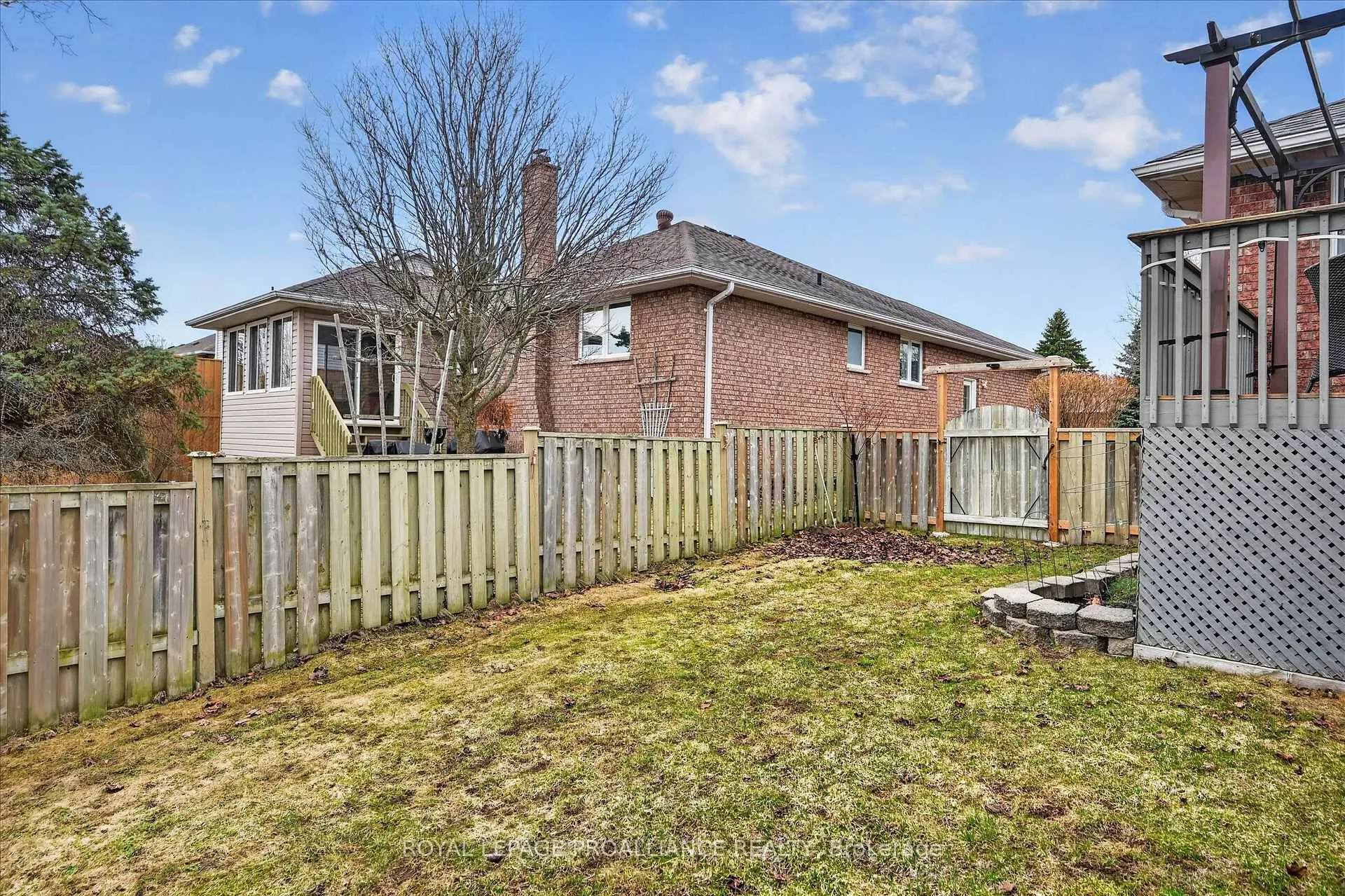 Photo 47 of 1426 Glenforest Crescent, Peterborough, Monaghan Ward 2 — HOMEH