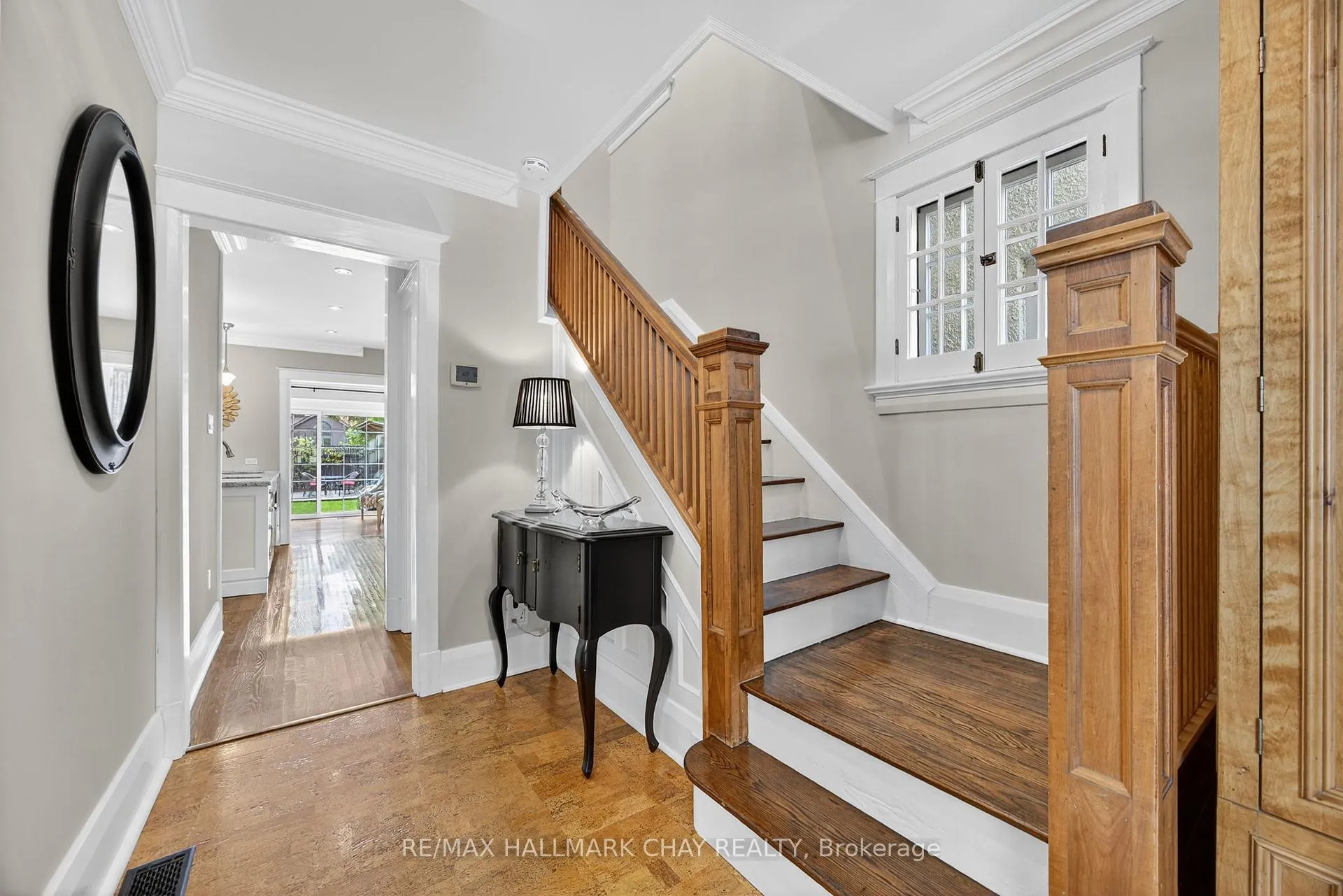 Photo 21 of 53 Eccles Street N, Barrie, Queen's Park — HOMEH
