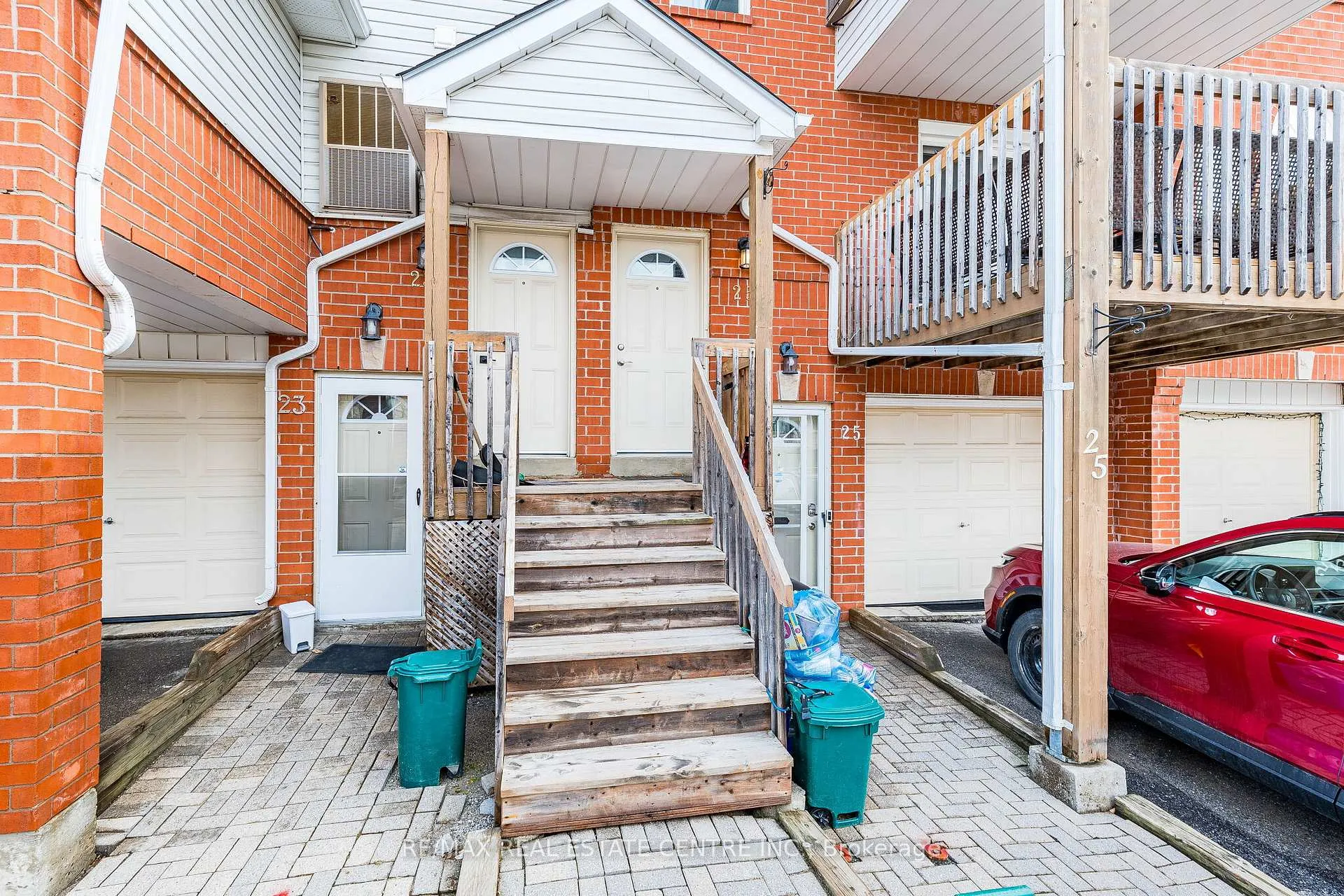 Photo 2 of Unit 128, 25A Wylie Circle, Halton Hills, Georgetown — HOMEH