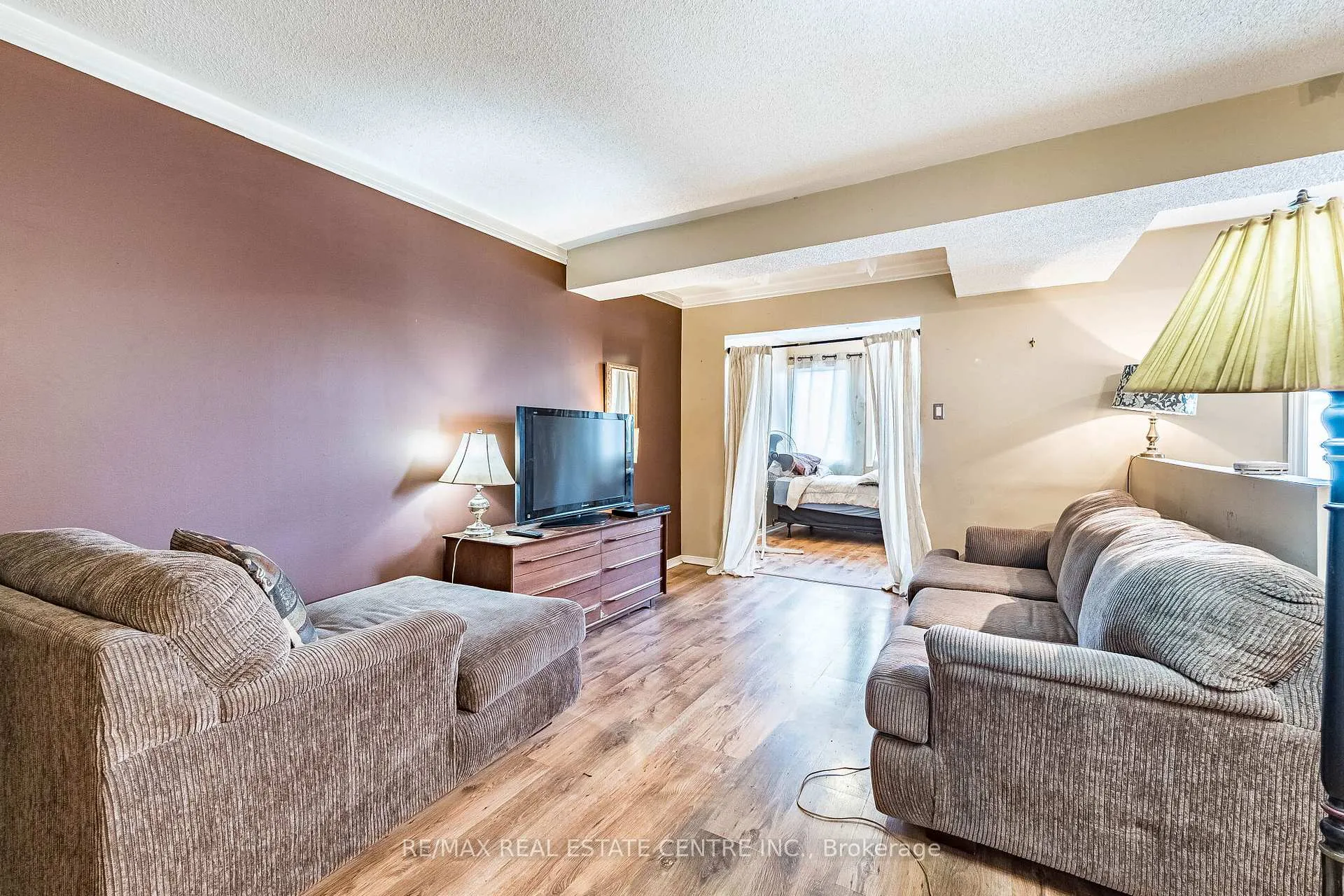 Photo 5 of Unit 128, 25A Wylie Circle, Halton Hills, Georgetown — HOMEH