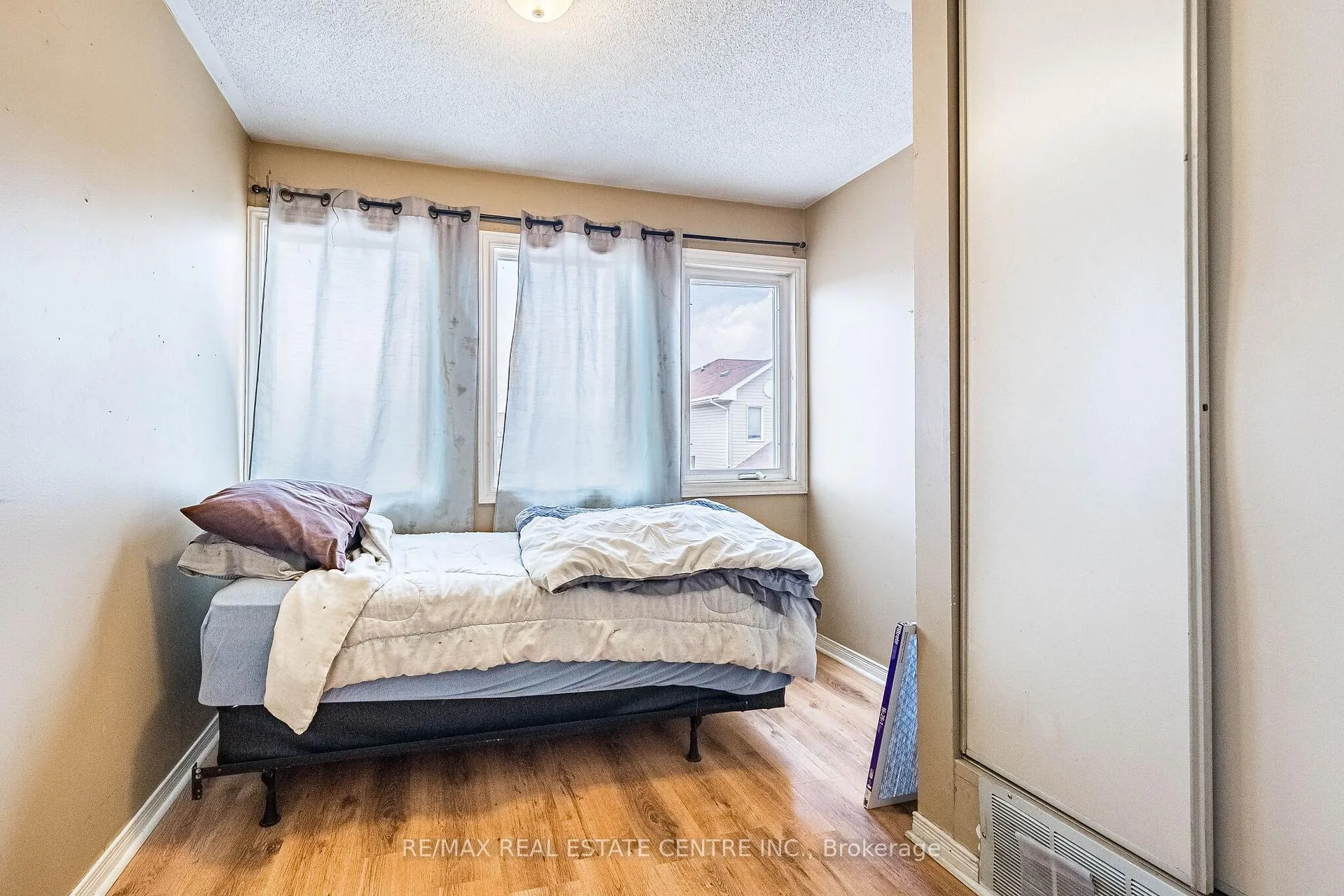 Photo 7 of Unit 128, 25A Wylie Circle, Halton Hills, Georgetown — HOMEH