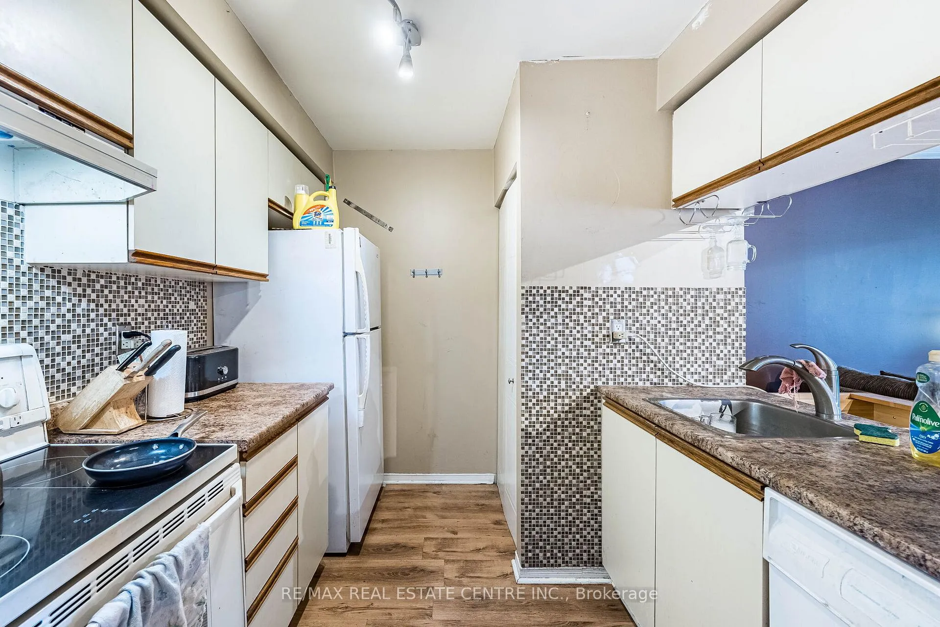 Photo 10 of Unit 128, 25A Wylie Circle, Halton Hills, Georgetown — HOMEH