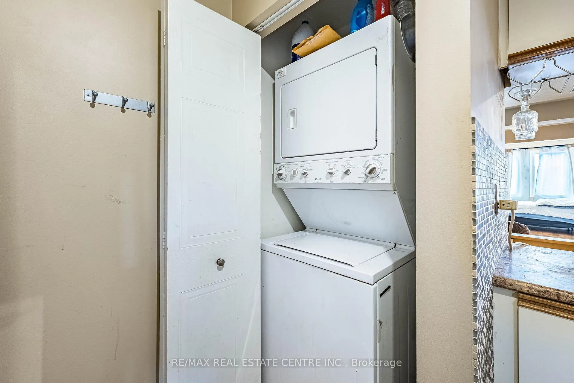 Photo 12 of Unit 128, 25A Wylie Circle, Halton Hills, Georgetown — HOMEH