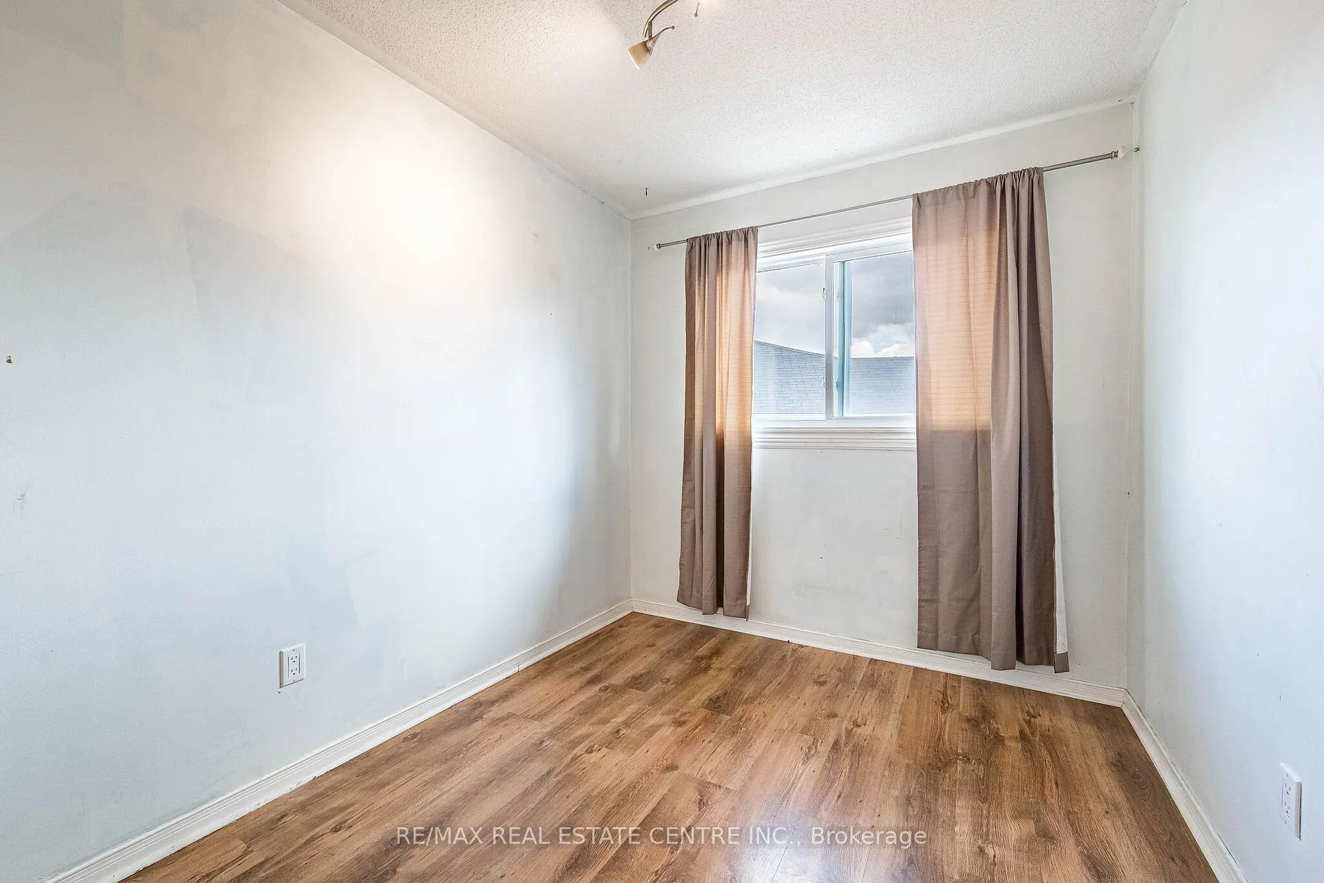 Photo 18 of Unit 128, 25A Wylie Circle, Halton Hills, Georgetown — HOMEH