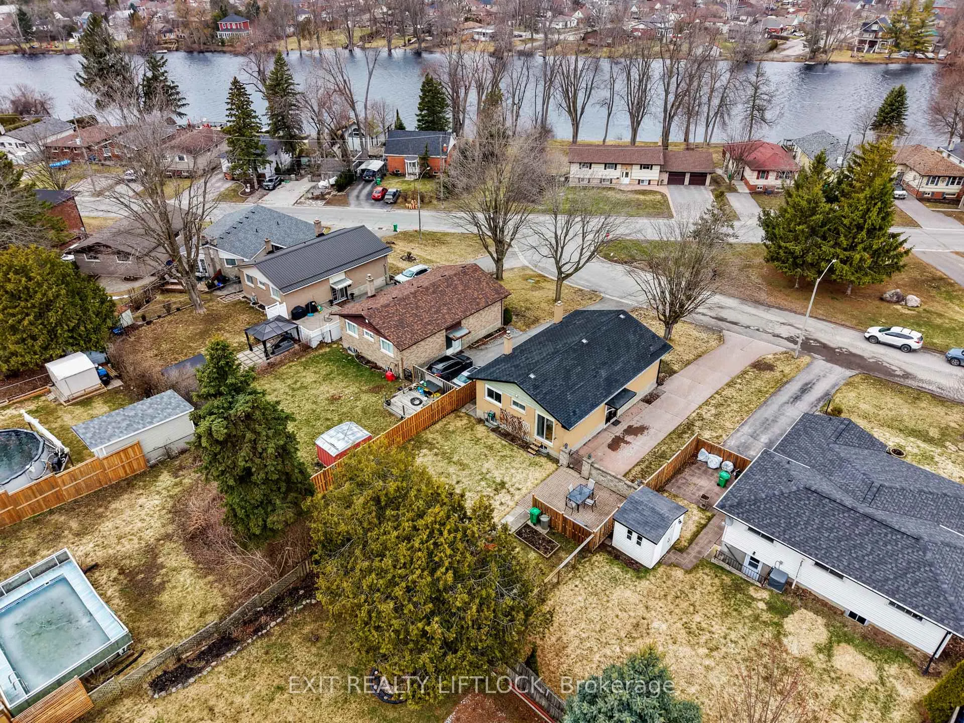 Photo 18 of 273 Maxwell Avenue, Peterborough, Ashburnham Ward 4 — HOMEH