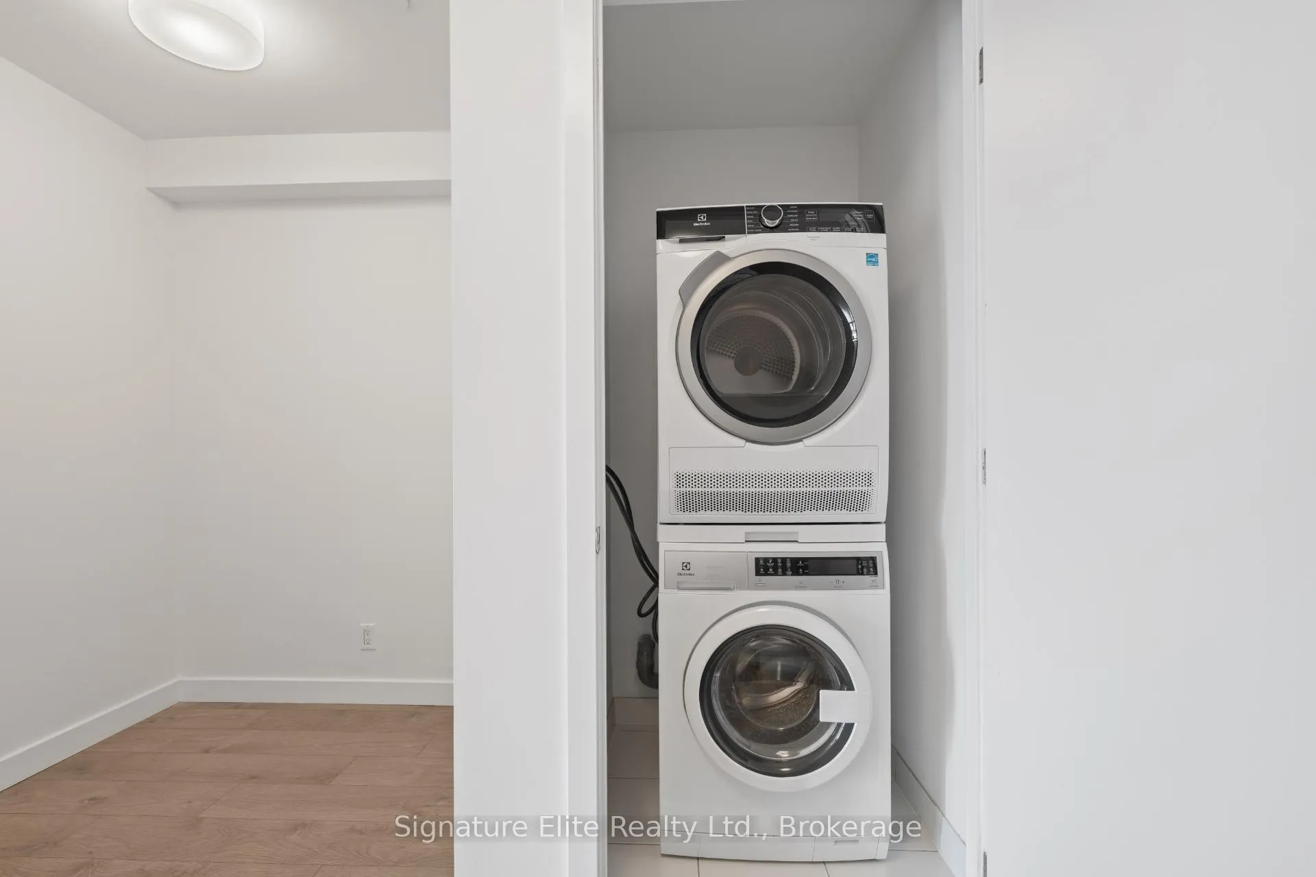 Photo 10 of Unit 301, 1075 Queen Street E, Toronto, South Riverdale — HOMEH