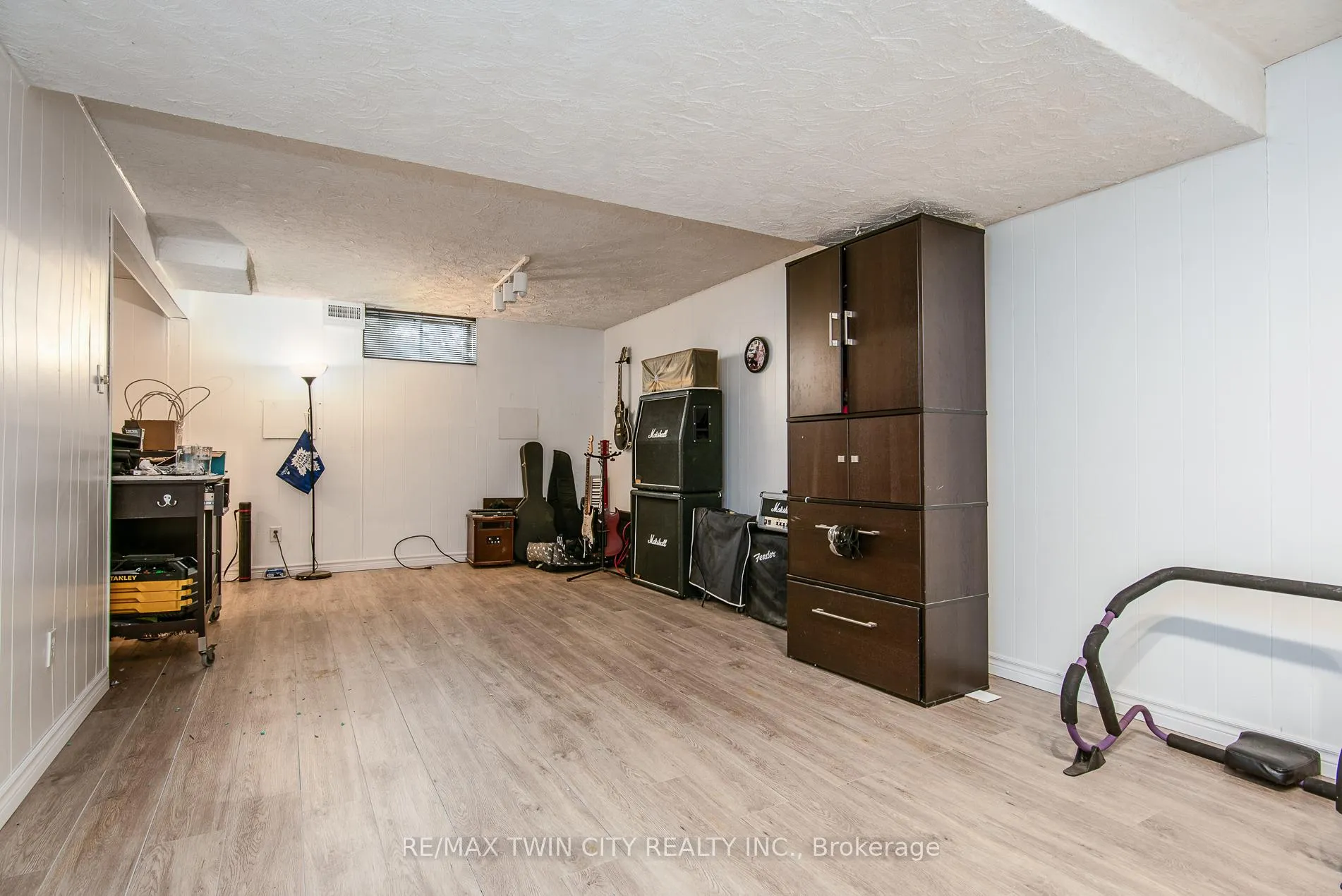 Photo 39 of 135 Vintage Crescent, Kitchener — HOMEH