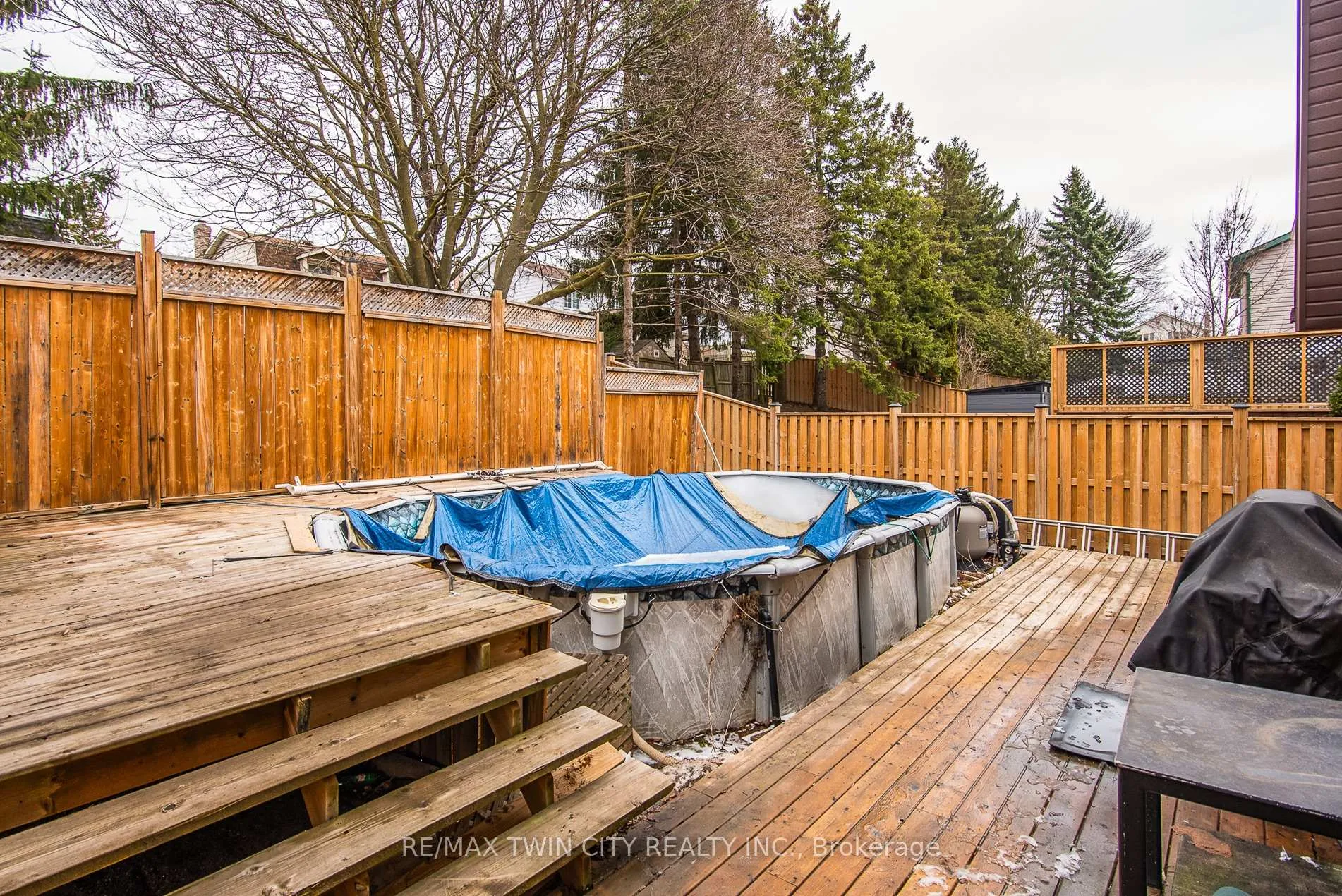 Photo 42 of 135 Vintage Crescent, Kitchener — HOMEH