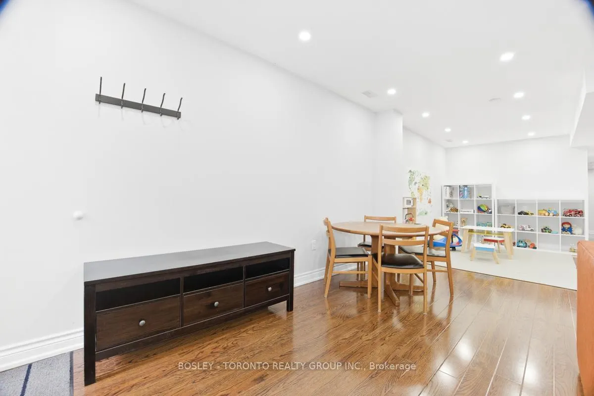 Photo 39 of 95 Dunkirk Road, Toronto, Danforth Village-East York — HOMEH