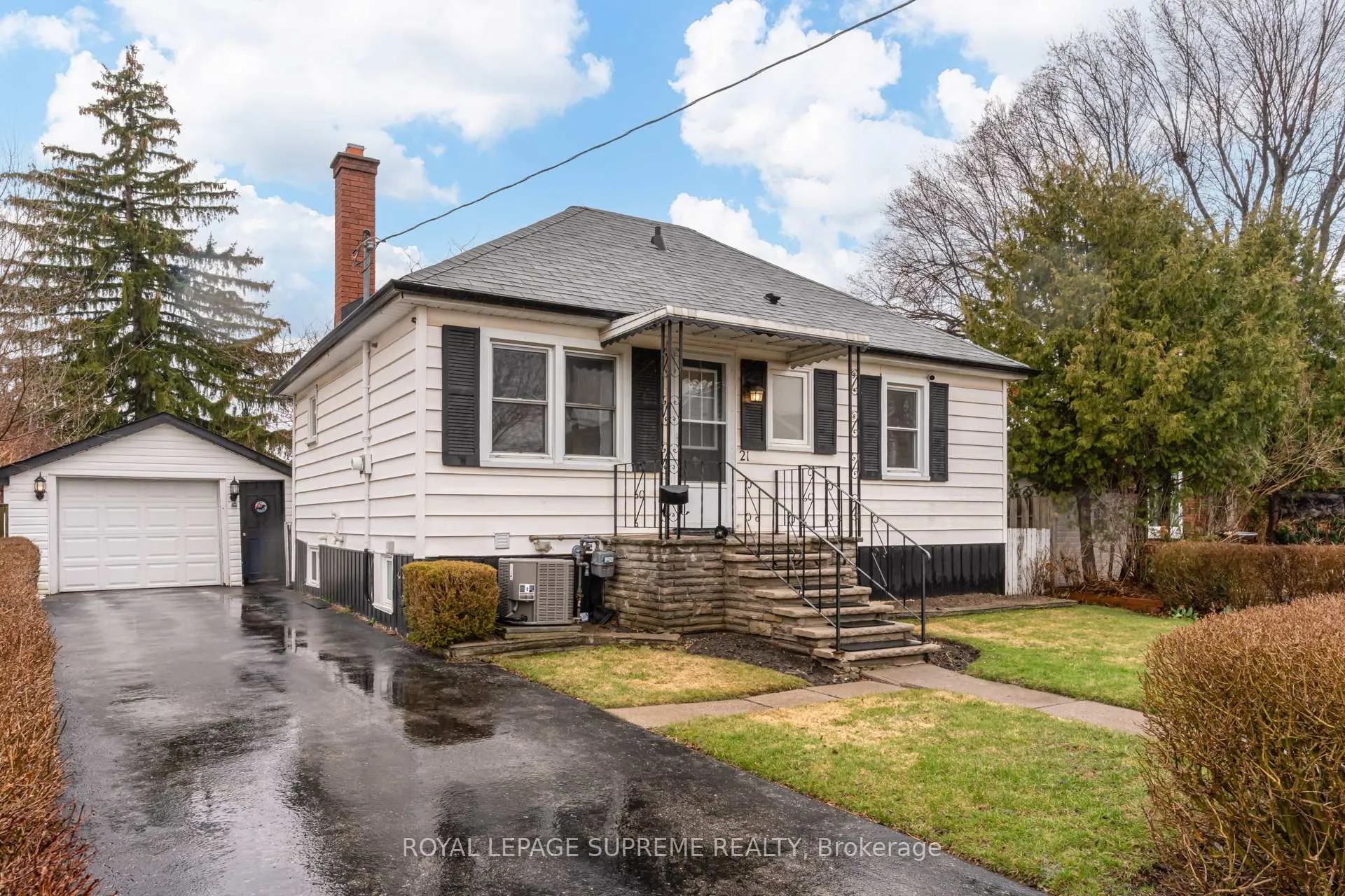 Photo 1 of 21 Murray Street, Brampton, Downtown Brampton — HOMEH