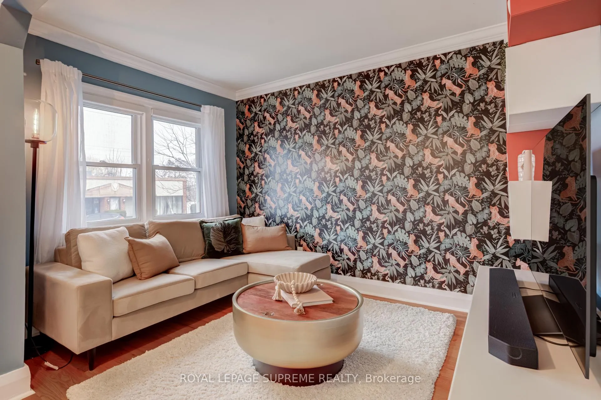 Photo 3 of 21 Murray Street, Brampton, Downtown Brampton — HOMEH