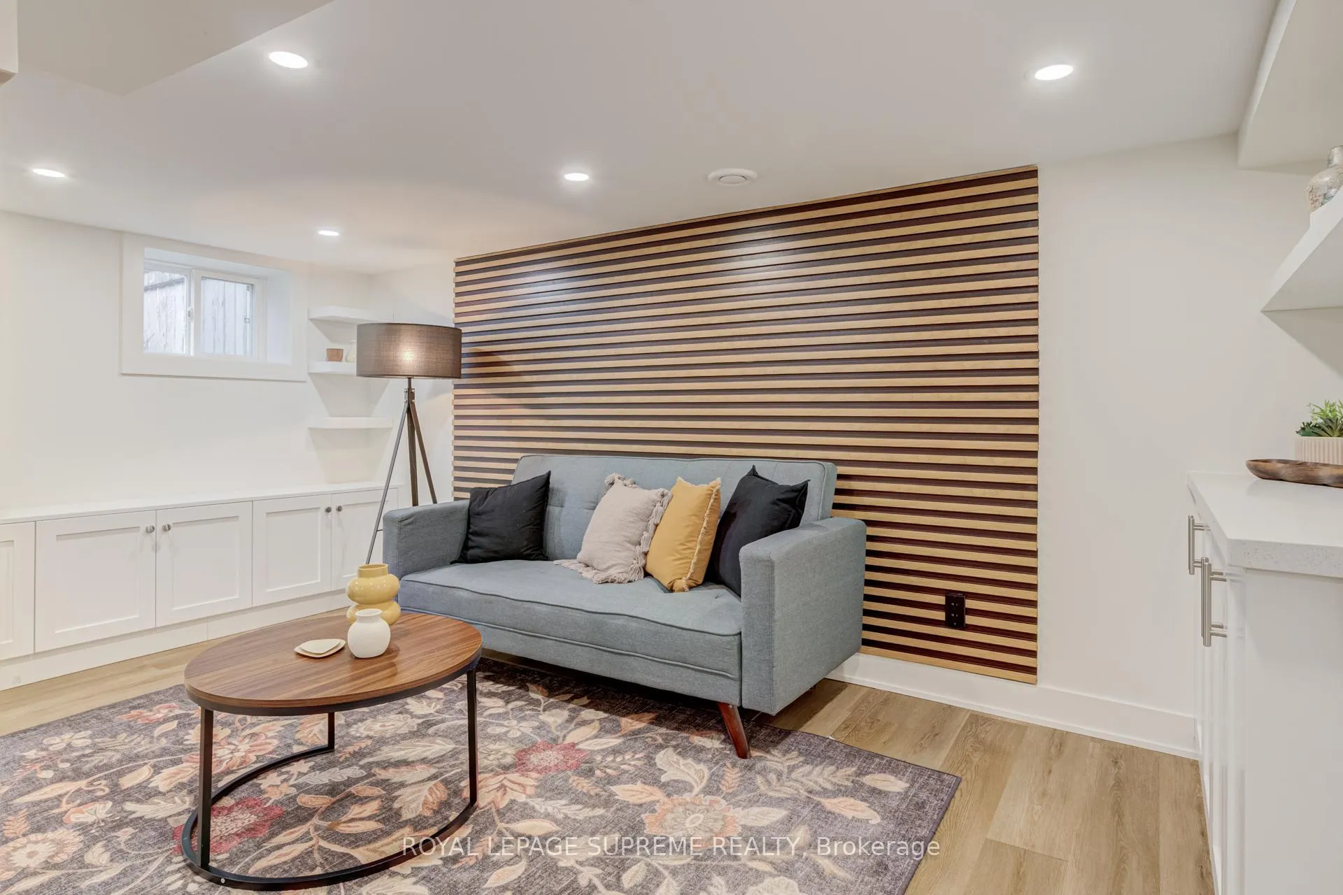 Photo 12 of 21 Murray Street, Brampton, Downtown Brampton — HOMEH
