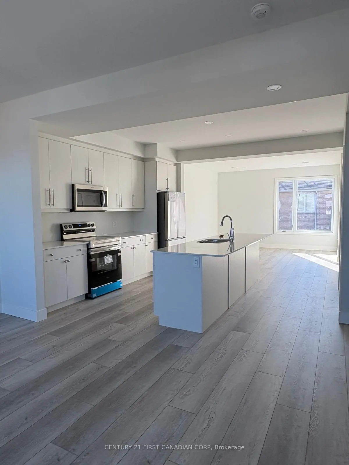 Photo 3 of Unit 68, 925 Deveron Crescent N, London, South J — HOMEH
