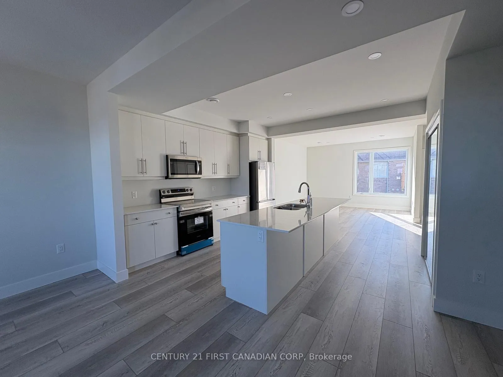 Photo 6 of Unit 68, 925 Deveron Crescent N, London, South J — HOMEH