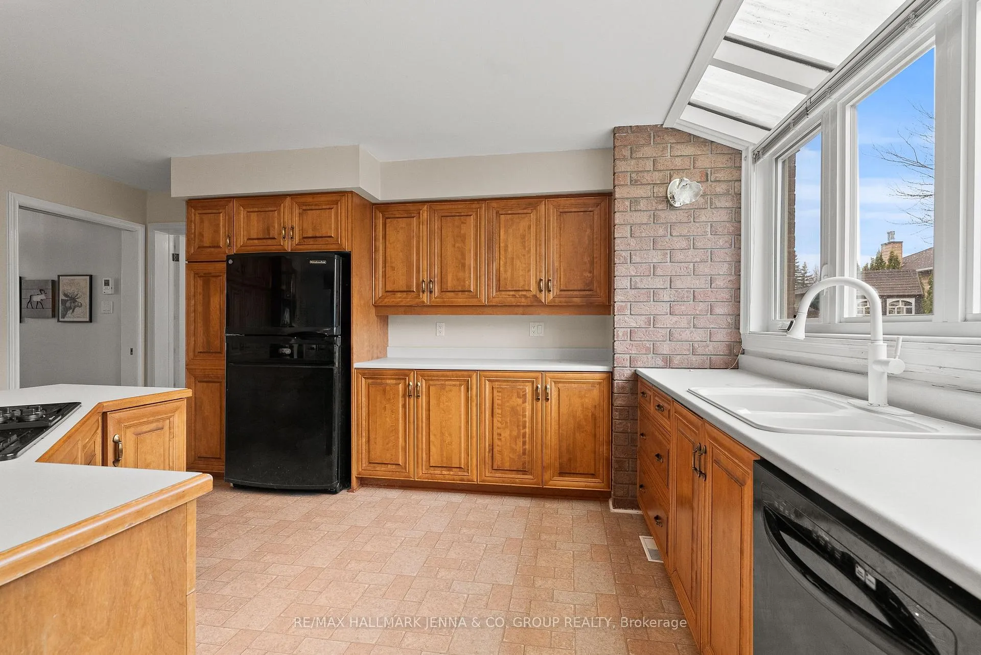 Photo 11 of 14 Holly Ridge, Ottawa, Stittsville (Central) — HOMEH