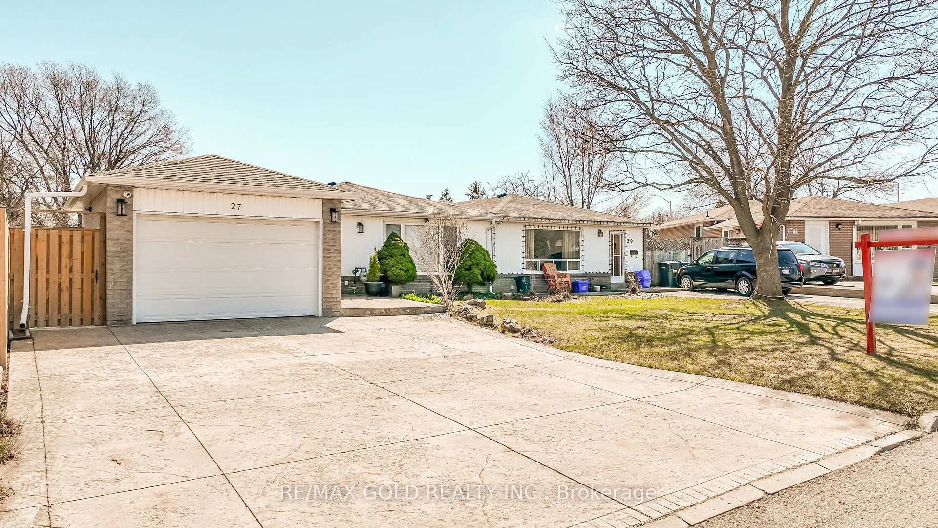 Photo 1 of 27 Davenport Crescent, Brampton, Southgate — HOMEH