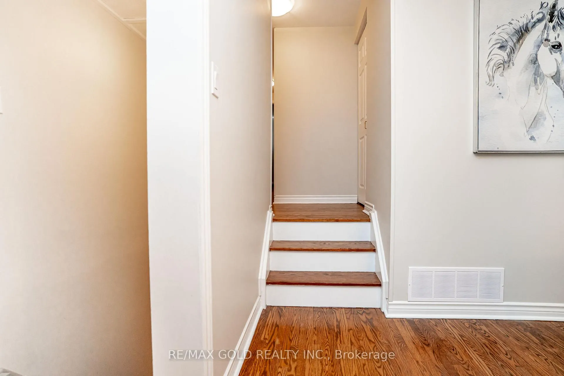 Photo 17 of 27 Davenport Crescent, Brampton, Southgate — HOMEH