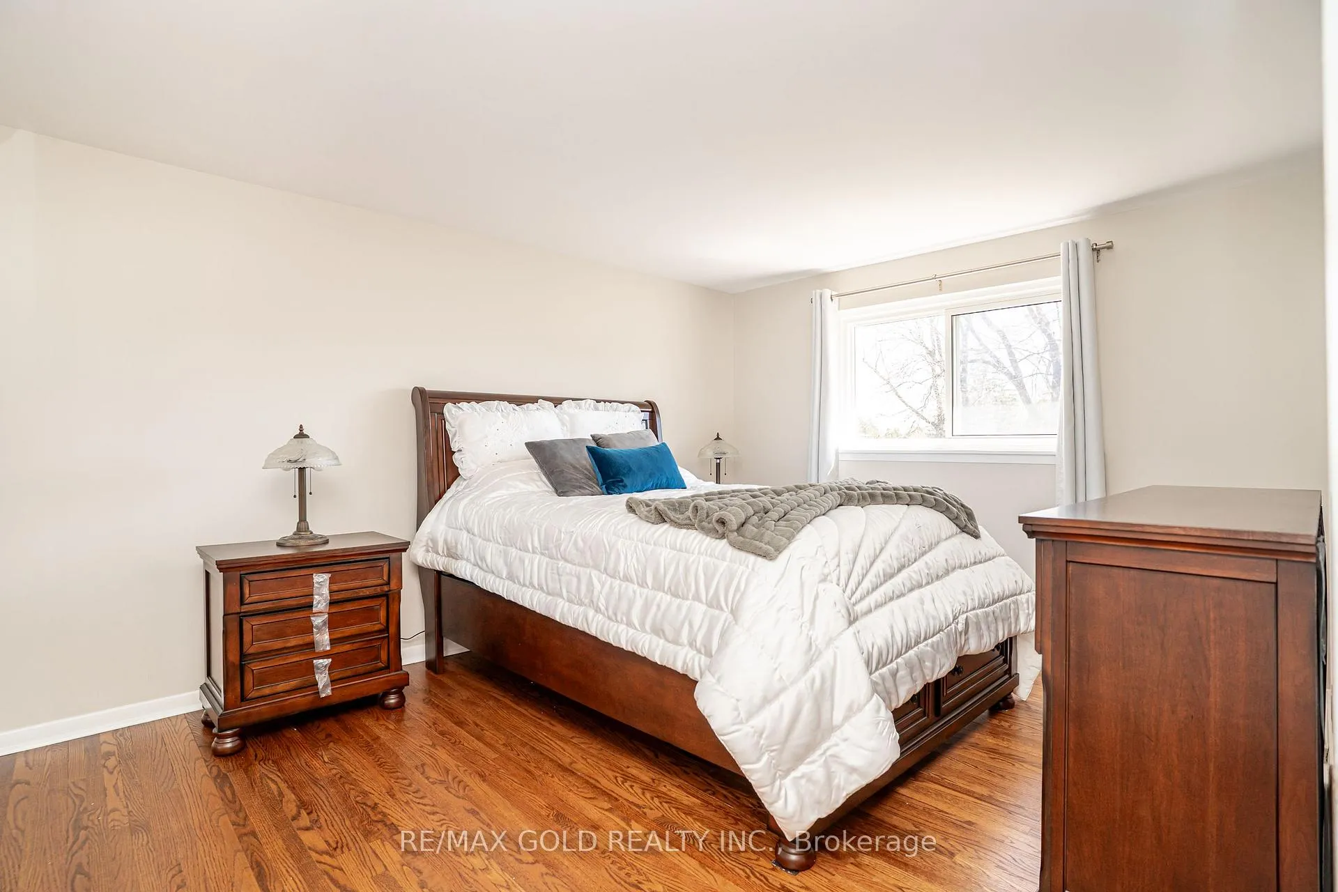 Photo 19 of 27 Davenport Crescent, Brampton, Southgate — HOMEH