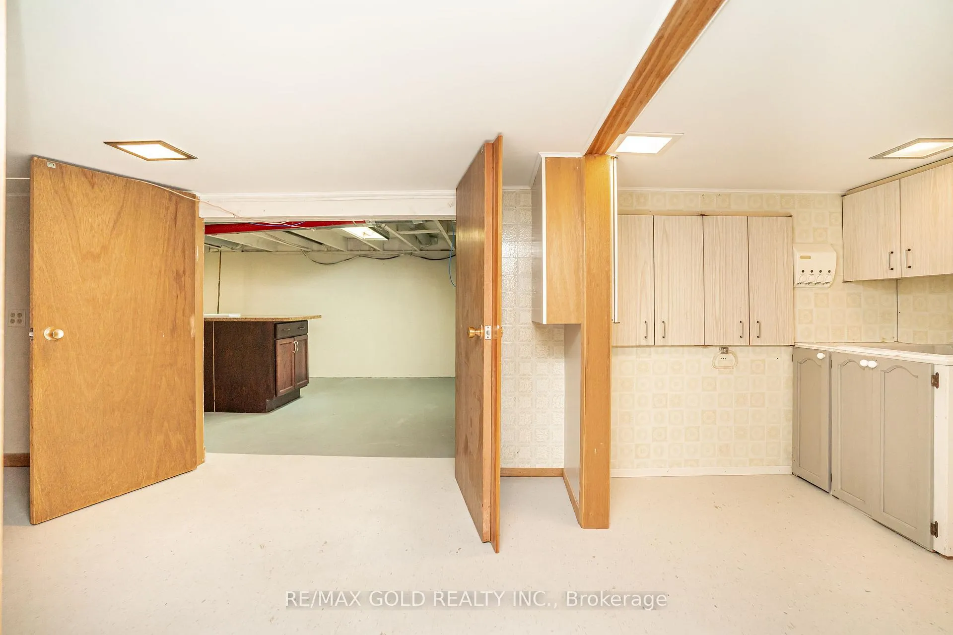 Photo 34 of 27 Davenport Crescent, Brampton, Southgate — HOMEH